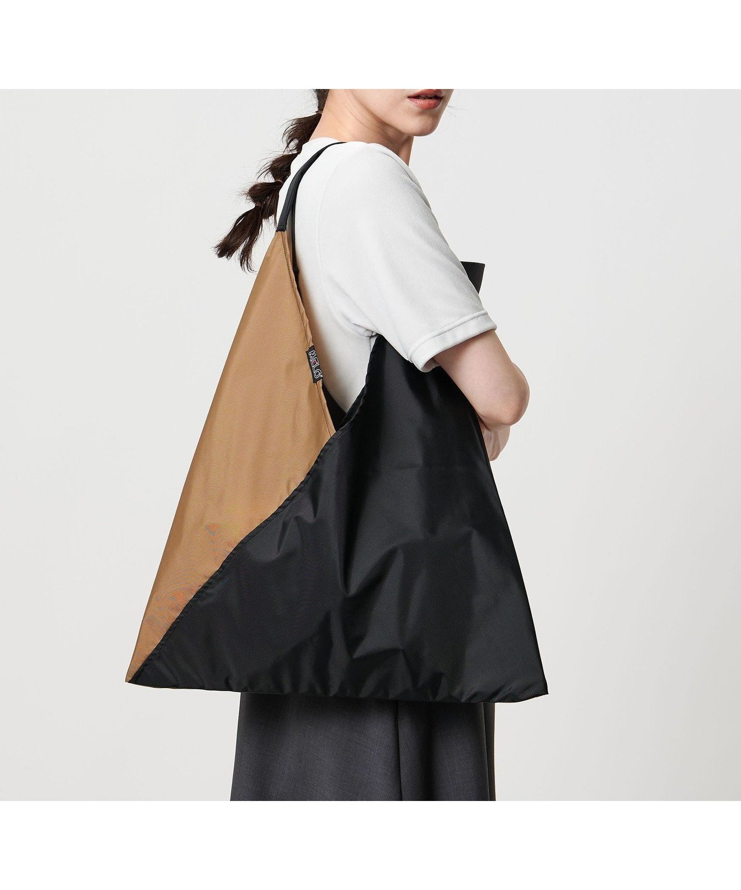 【ビューティ&ユース ユナイテッドアローズ/BEAUTY&YOUTH / UNITED ARROWS】のMELO 2TONE トライアングル トートバッグ インテリア・キッズ・メンズ・レディースファッション・服の通販 founy(ファニー) 　ファッション　Fashion　レディースファッション　Fashion for Women　バッグ　Bags　トライアングル　Triangle, Triangular Shape　ニューヨーク　New York, NYC Style　旅行　Travel　BLACK|ID: prp329100004600658 ipo3291000000032709646