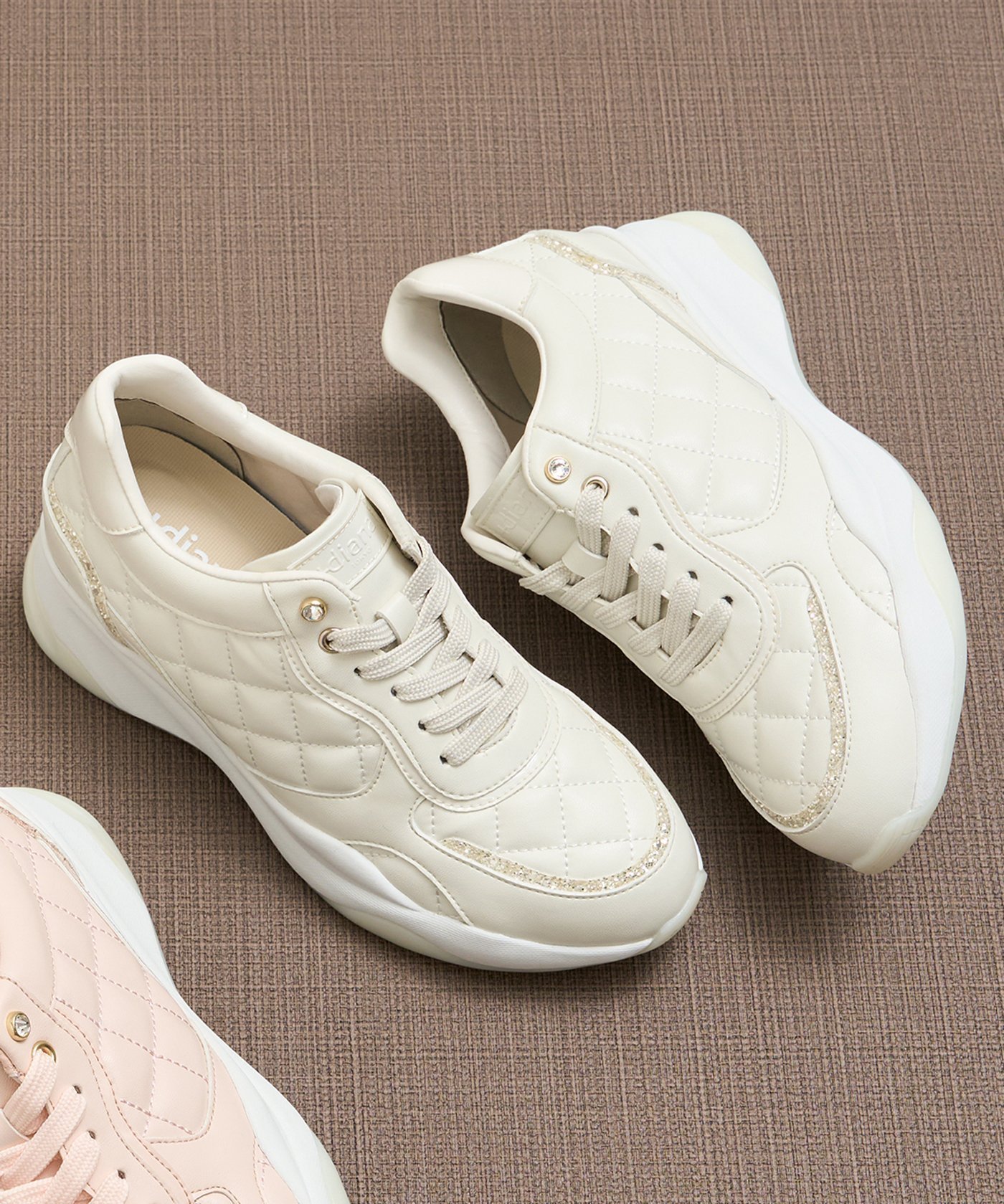 【プラスダイアナ/plus diana】のキルティングスニーカー インテリア・キッズ・メンズ・レディースファッション・服の通販 founy(ファニー) 　ファッション　Fashion　レディースファッション　Fashion for Women　インソール　Shoe Insole　キルティング　Quilted, Quilting　クッション　Cushion, Throw Pillow　クラシカル　Classical, Vintage-Inspired　スニーカー　Sneakers, Trainers　フェミニン　Feminine, Girly　ラバー　Rubber, Rubber Sole　アイボリー人工スムース|ID: prp329100004600686 ipo3291000000032709829