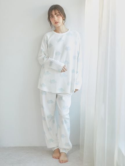 【ジェラート ピケ/gelato pique】のダイナソー柄ロングパンツ インテリア・キッズ・メンズ・レディースファッション・服の通販 founy(ファニー) https://founy.com/ ファッション Fashion レディースファッション Fashion for Women パンツ Pants & Trousers なめらか Smooth, Silky Texture オレンジ Orange カットソー Cut and Sewn Top テレコ Ribbed, Rib Stitch フロント Front, Front Design プリント Print, Printed Pattern ロング Long, Long-Length |ID: prp329100004600693 ipo3291000000032709905