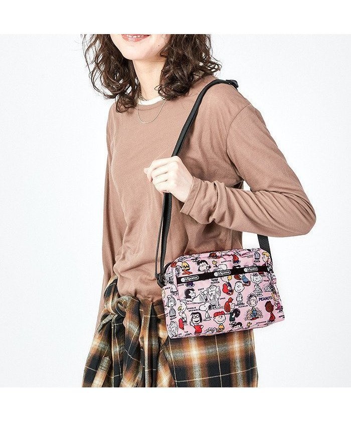 【レスポートサック/LeSportsac】の【公式】レスポートサック ショルダーバッグ 2434HC46 LeSportsac インテリア・キッズ・メンズ・レディースファッション・服の通販 founy(ファニー) https://founy.com/ ファッション Fashion レディースファッション Fashion for Women スポーツウェア Functional & Stylish Sportswear スポーツバッグ・ジム用ポーチ・バックパック Gym Bag / Sports Backpack / Pouch for Training アウトドア Outdoor Clothing キャラクター Character, Licensed Characters コレクション Collection, Seasonal Line コンパクト Compact, Small Size 財布 Wallet, Purse プリント Print, Printed Pattern ポケット Pocket, Pocket Detail おすすめ Recommended / Our Picks 旅行 Travel |ID: prp329100004601016 ipo3291000000032711989