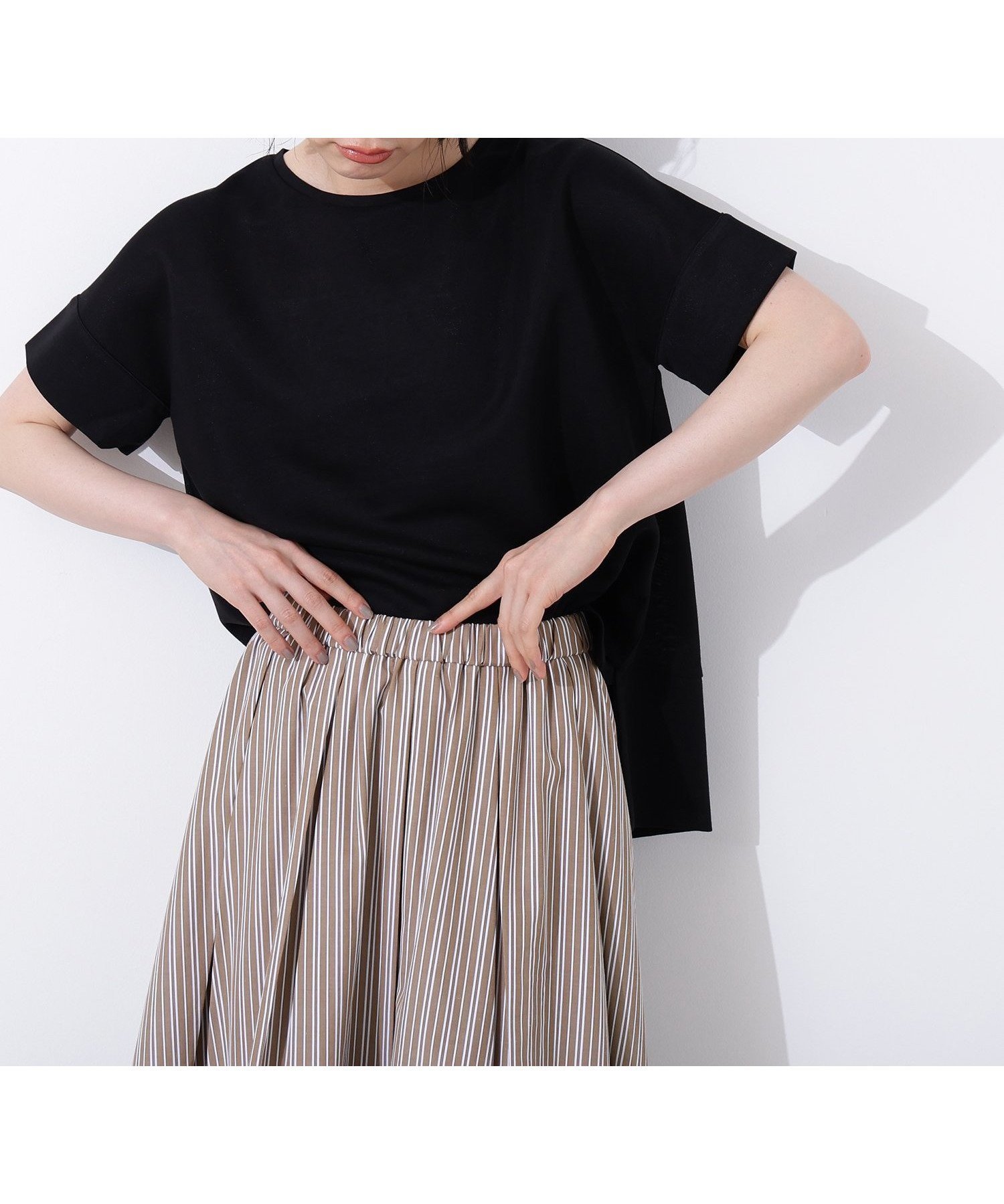 【エヌ ナチュラルビューティーベーシック/N.Natural Beauty basic】のシアーボクシーカットソー インテリア・キッズ・メンズ・レディースファッション・服の通販 founy(ファニー) 　ファッション　Fashion　レディースファッション　Fashion for Women　トップス・カットソー　Cut & Sew Tops　カットソー・ベーシックTシャツ　Cut-and-Sewn Tops / Stretch Tees & Basics　カットソー　Cut and Sewn Top　ヘムライン　Hemline, Bottom Cut　ブラック|ID: prp329100004601086 ipo3291000000032712591