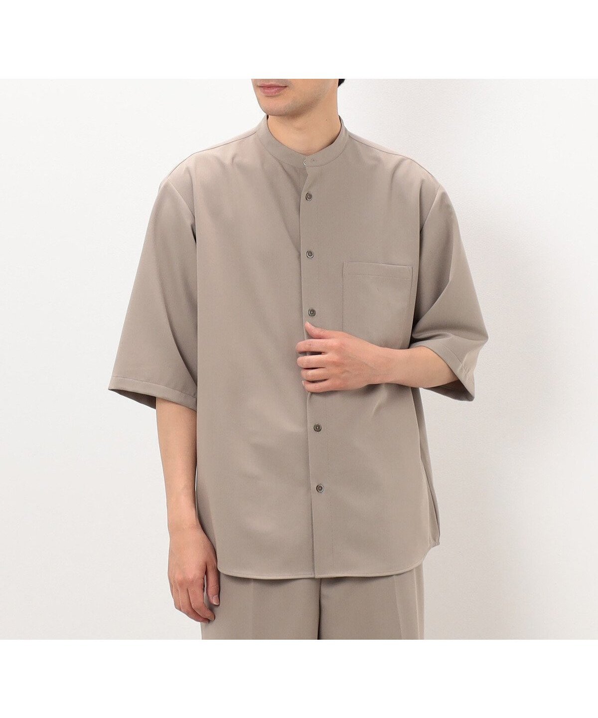 【コムサイズム/COMME CA ISM / MEN】の【セットアップ対応】ウールライク 五分袖 バンドカラーシャツ インテリア・キッズ・メンズ・レディースファッション・服の通販 founy(ファニー) 　ファッション　Fashion　メンズファッション　Fashion for Men　セットアップ　Matching Sets　スーツ　Suit, Formalwear　セットアップ　Set-Up, Coordinated Outfit　ドレープ　Drape, Draping Fabric　長袖　Long Sleeve, Full Sleeve　リラックス　Relax, Relaxed Fit　ワイド　Wide, Wide Fit　夏　Summer　エレガント 上品　Elegant　ベージュ|ID: prp329100004601091 ipo3291000000032712658