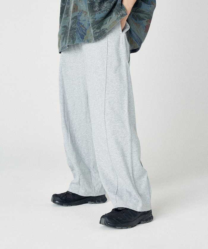 【その他のブランド/Other】の接触冷感 カーブシルエット ボンディング ワイドスウェットパンツ 25SS インテリア・キッズ・メンズ・レディースファッション・服の通販 founy(ファニー) https://founy.com/ ファッション Fashion メンズファッション Fashion for Men ボトムス Bottoms シンプル Simple, Minimal スポーティ Sporty, Casual Athletic トレンド Trend, Trending Now ボンディング Bonding, Bonded Fabric ポロシャツ Polo Shirt, Collared Tee リネン Linen, Linen Fabric リラックス Relax, Relaxed Fit ワイド Wide, Wide Fit S/S・春夏 SS, Spring/Summer, Warm Season おすすめ Recommended / Our Picks 夏 Summer 2025年 2025 2025春夏・S/S Spring/Summer 2025 SS25 |ID: prp329100004601124 ipo3291000000032712966