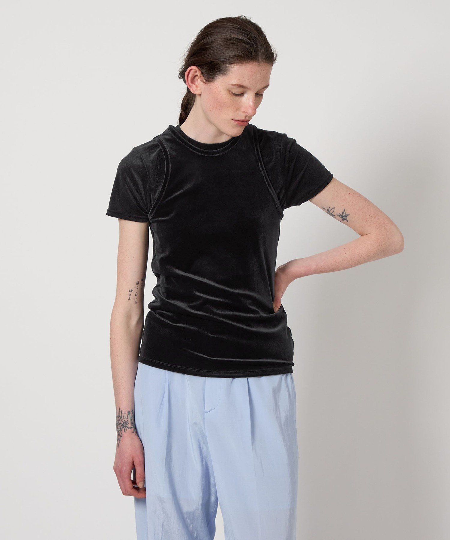 【ユナイテッドアローズ/UNITED ARROWS】のAEWEN MATOPH シアー ベロア Tシャツ インテリア・キッズ・メンズ・レディースファッション・服の通販 founy(ファニー) 　ファッション　Fashion　レディースファッション　Fashion for Women　トップス・カットソー　Cut & Sew Tops　シャツ・ブラウス・オフィスカジュアル　Elegant Blouses & Button-Ups　ロングTシャツ・Tシャツ　Longline T-Shirts & Tees　ベロアトップス　Velour Tops / Velvet-Look Items　コンパクト　Compact, Small Size　シアー　Sheer, See-Through　フィット　Fit, Slim Fit　ベロア　Velour, Soft Velvet　ワイド　Wide, Wide Fit　エレガント 上品　Elegant　半袖　Short Sleeve, Half Sleeve　BLACK|ID: prp329100004601160 ipo3291000000032713148