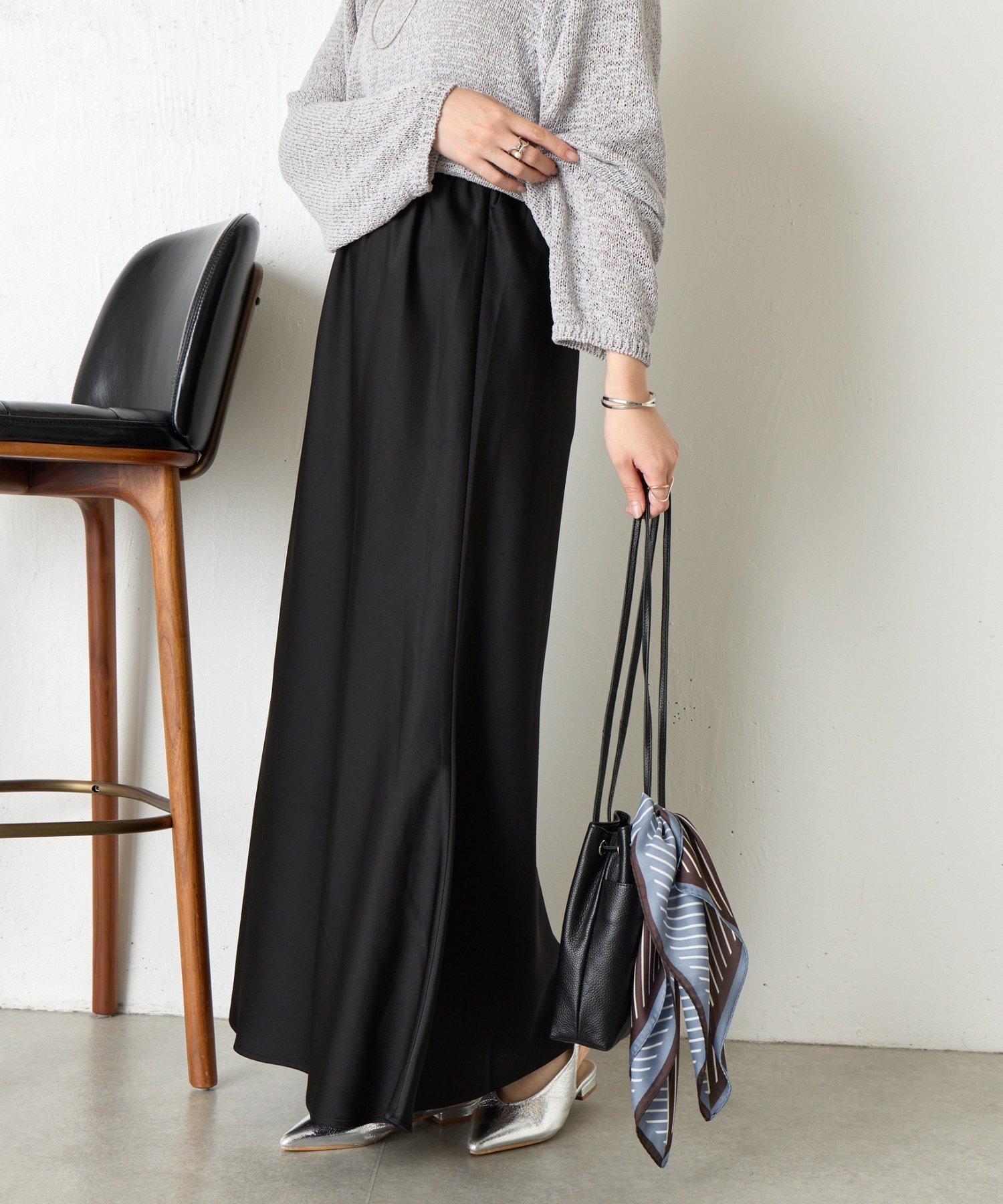 【その他のブランド/Other】のサテンロングスカート インテリア・キッズ・メンズ・レディースファッション・服の通販 founy(ファニー) 　ファッション　Fashion　レディースファッション　Fashion for Women　スカート　Skirts　ロングスカート　Long Skirts / Maxi & Midi Skirts　スマート　Smart, Elegant　フレア　Flare, Flared　ロング　Long, Long-Length　再入荷　Restock / Back in Stock　おすすめ　Recommended / Our Picks　エレガント 上品　Elegant　ブラック|ID: prp329100004601176 ipo3291000000032713258