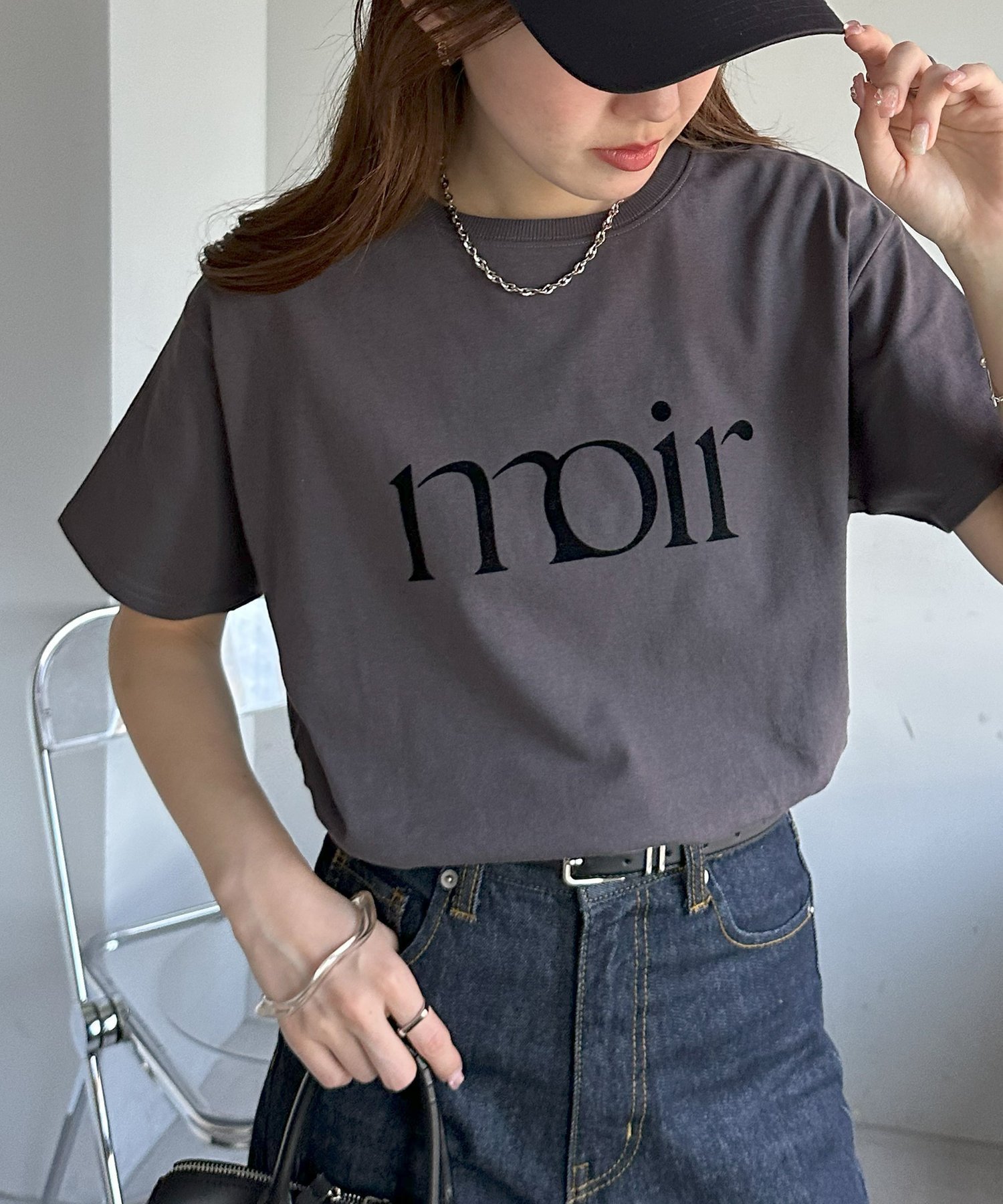 【ディスコート/Discoat】のアソートフロッキーロゴTシャツ インテリア・キッズ・メンズ・レディースファッション・服の通販 founy(ファニー) 　ファッション　Fashion　レディースファッション　Fashion for Women　トップス・カットソー　Cut & Sew Tops　シャツ・ブラウス・オフィスカジュアル　Elegant Blouses & Button-Ups　ロングTシャツ・Tシャツ　Longline T-Shirts & Tees　シンプル　Simple, Minimal　ベーシック　Basic, Essential　エレガント 上品　Elegant　チャコールグレー|ID: prp329100004601216 ipo3291000000032713565