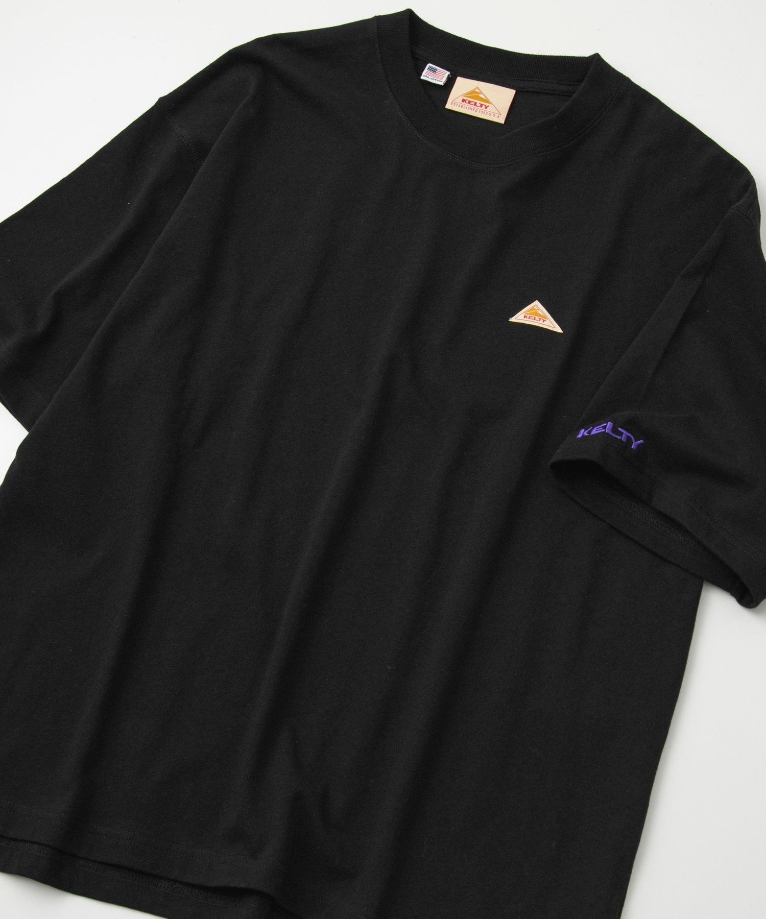 【コーエン/COEN】のKELTY(ケルティ)別注ワンポイントロゴTシャツ インテリア・キッズ・メンズ・レディースファッション・服の通販 founy(ファニー) 　ファッション　Fashion　レディースファッション　Fashion for Women　トップス・カットソー　Cut & Sew Tops　シャツ・ブラウス・オフィスカジュアル　Elegant Blouses & Button-Ups　ロングTシャツ・Tシャツ　Longline T-Shirts & Tees　アウトドア　Outdoor Clothing　カリフォルニア　California, Cali Style　シンプル　Simple, Minimal　別注　Limited Edition, Custom Order　メンズ　Men's, Menswear　リラックス　Relax, Relaxed Fit　ワンポイント　One Point, Statement Accent　おすすめ　Recommended / Our Picks　BLACK|ID: prp329100004601223 ipo3291000000032713640