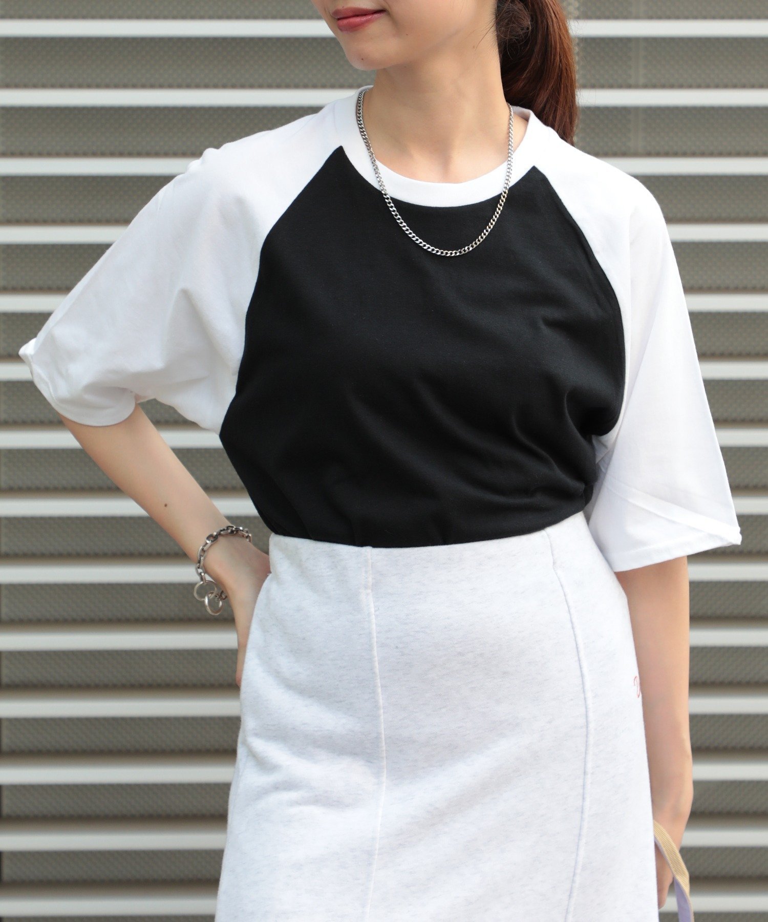 【その他のブランド/Other】のGILDAN/5.3 oz プレミアムコットン ジャパンスペック ラグランTシャツ GL76500 インテリア・キッズ・メンズ・レディースファッション・服の通販 founy(ファニー) 　ファッション　Fashion　レディースファッション　Fashion for Women　トップス・カットソー　Cut & Sew Tops　シャツ・ブラウス・オフィスカジュアル　Elegant Blouses & Button-Ups　ロングTシャツ・Tシャツ　Longline T-Shirts & Tees　インナー　Innerwear　厚底　Platform Shoes　キャミワンピース　Cami Dress, Slip Dress　サマー　Summer, Summer Style　サンダル　Sandals, Summer Shoes　ショート　Short, Short Length　シンプル　Simple, Minimal　スウェット / スエット　Sweatshirt, Sweatwear　スニーカー　Sneakers, Trainers　スポーツ　Sports, Activewear　スリーブ　Sleeve, Long Sleeve / Short Sleeve　セットアップ　Set-Up, Coordinated Outfit　デニム　Denim, Jeans Material　プリント　Print, Printed Pattern　プレミアム　Premium, High-End　再入荷　Restock / Back in Stock　BLK/WHT|ID: prp329100004601273 ipo3291000000032714060