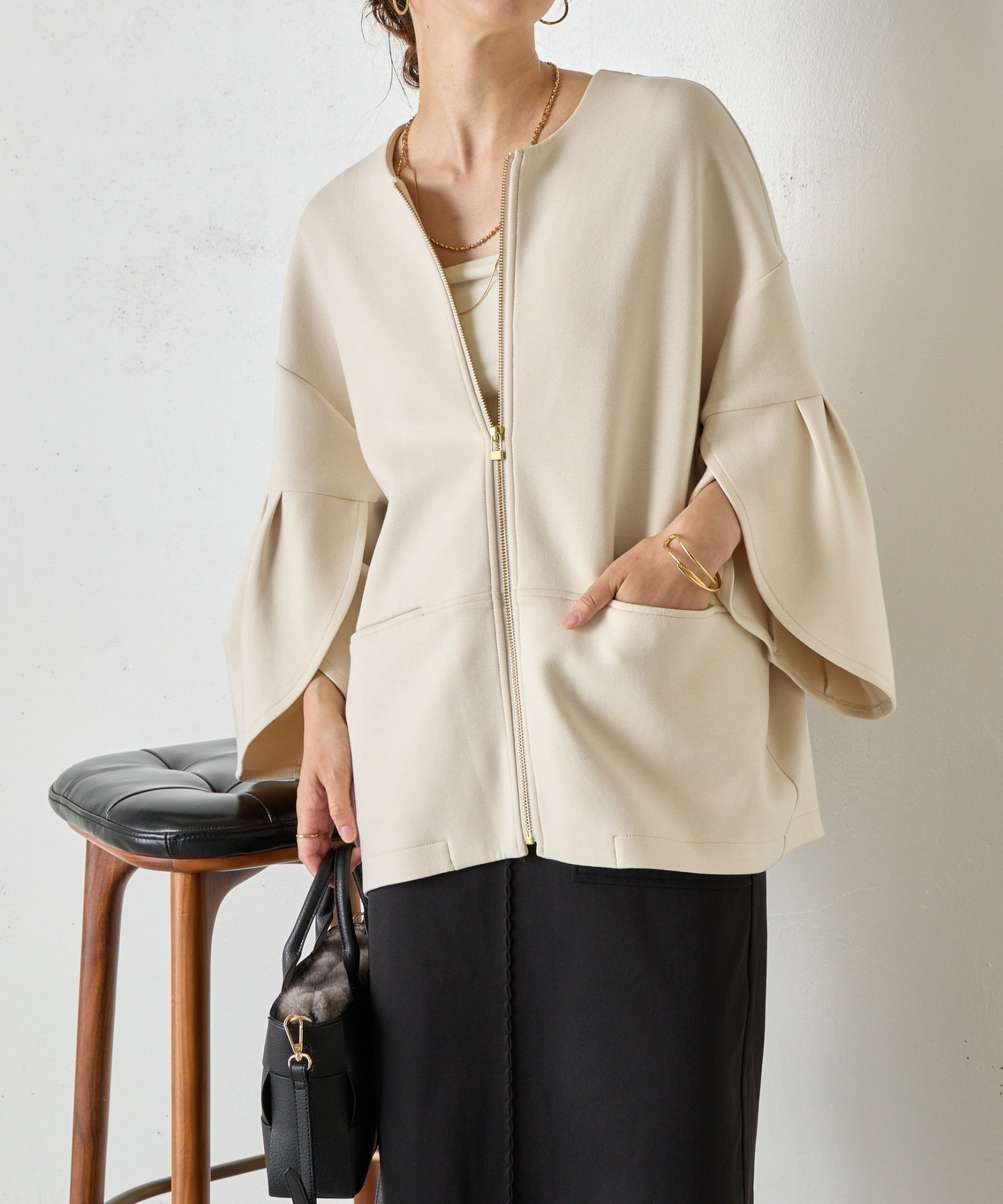 【その他のブランド/Other】のチューリップスリーブジップジャケット 人気、トレンドファッション・服の通販 founy(ファニー) 　ファッション　Fashion　レディースファッション　Fashion for Women　アウター　Coat / Outerwear Collection　レディースジャケット・軽アウター　Jackets　軽量　Lightweight, Ultra Light　ジャケット　Jacket, Outerwear　スマート　Smart, Elegant　チューリップ　Tube, Tube Top　人気　Popular, Best Seller　ボンディング　Bonding, Bonded Fabric　再入荷　Restock / Back in Stock　おすすめ　Recommended / Our Picks　エレガント 上品　Elegant　 other-1|ID: prp329100004601281 ipo3291000000032714108