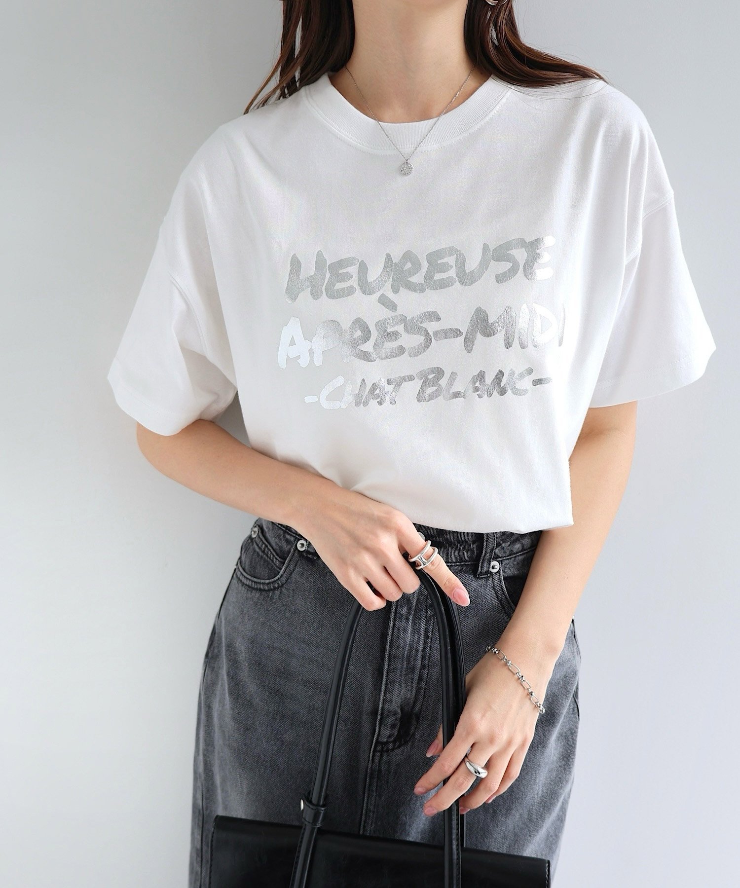 【その他のブランド/Other】のメッセージ ロゴ プリント 半袖 Tシャツ インテリア・キッズ・メンズ・レディースファッション・服の通販 founy(ファニー) 　ファッション　Fashion　レディースファッション　Fashion for Women　トップス・カットソー　Cut & Sew Tops　シャツ・ブラウス・オフィスカジュアル　Elegant Blouses & Button-Ups　ロングTシャツ・Tシャツ　Longline T-Shirts & Tees　おすすめ　Recommended / Our Picks　プリント　Print, Printed Pattern　ラバー　Rubber, Rubber Sole　人気　Popular, Best Seller　半袖　Short Sleeve, Half Sleeve　オフホワイト×シルバー|ID: prp329100004601315 ipo3291000000032714356