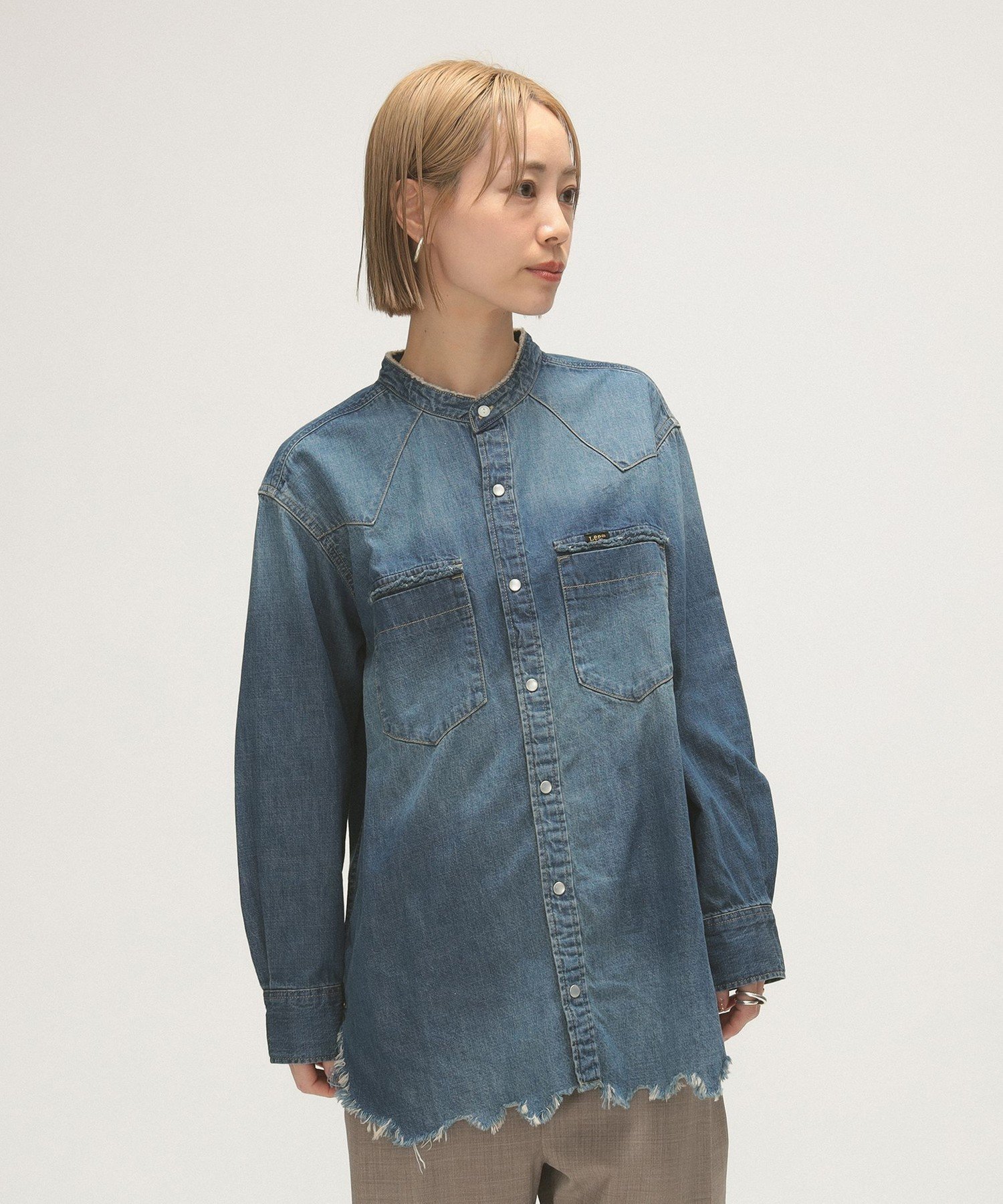 【ビームス ウイメン/BEAMS】の【別注】Lee / ダメージ リペア ウエスタン シャツ インテリア・キッズ・メンズ・レディースファッション・服の通販 founy(ファニー) 　ファッション　Fashion　レディースファッション　Fashion for Women　トップス・カットソー　Cut & Sew Tops　シャツ・ブラウス・オフィスカジュアル　Elegant Blouses & Button-Ups　ウエスタン　Western Style　スラックス　Slacks, Dress Pants　ダメージ　Distressed, Destroyed　デニム　Denim, Jeans Material　バランス　Balance, Style Balance　別注　Limited Edition, Custom Order　STONE_WASH|ID: prp329100004601340 ipo3291000000032714592