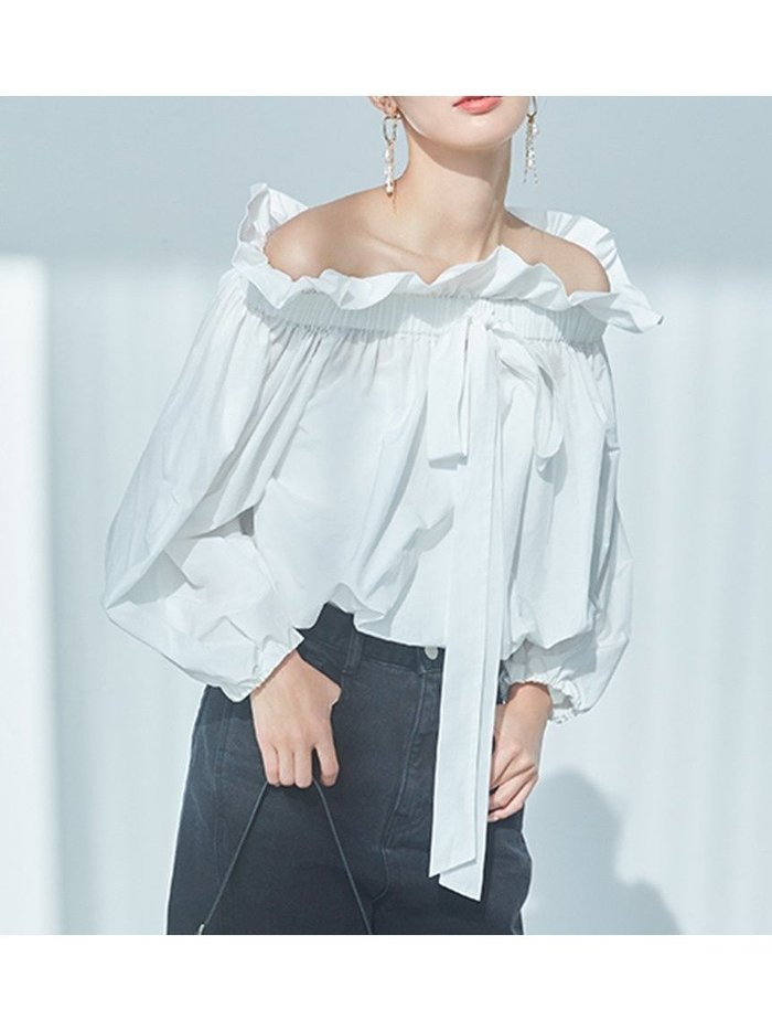 【フレイ アイディー/FRAY I.D】のオフショルパフスリーブブラウス インテリア・キッズ・メンズ・レディースファッション・服の通販 founy(ファニー) https://founy.com/ 雑誌掲載アイテム Magazine Picks & Fashion Features ファッション雑誌 Fashion Magazines オッジ Oggi ファッション Fashion レディースファッション Fashion for Women トップス・カットソー Cut & Sew Tops シャツ・ブラウス・オフィスカジュアル Elegant Blouses & Button-Ups 5月号 May Issue ギャザー Gathered, Ruffled スリーブ Sleeve, Long Sleeve / Short Sleeve デコルテ Décolleté, Neckline トレンド Trend, Trending Now フリル Frill, Ruffle リボン Ribbon, Bow 人気 Popular, Best Seller 春 Spring 無地 Plain, Solid Color 長袖 Long Sleeve, Full Sleeve 雑誌 Magazine, Fashion Magazine |ID: prp329100004601348 ipo3291000000032714645
