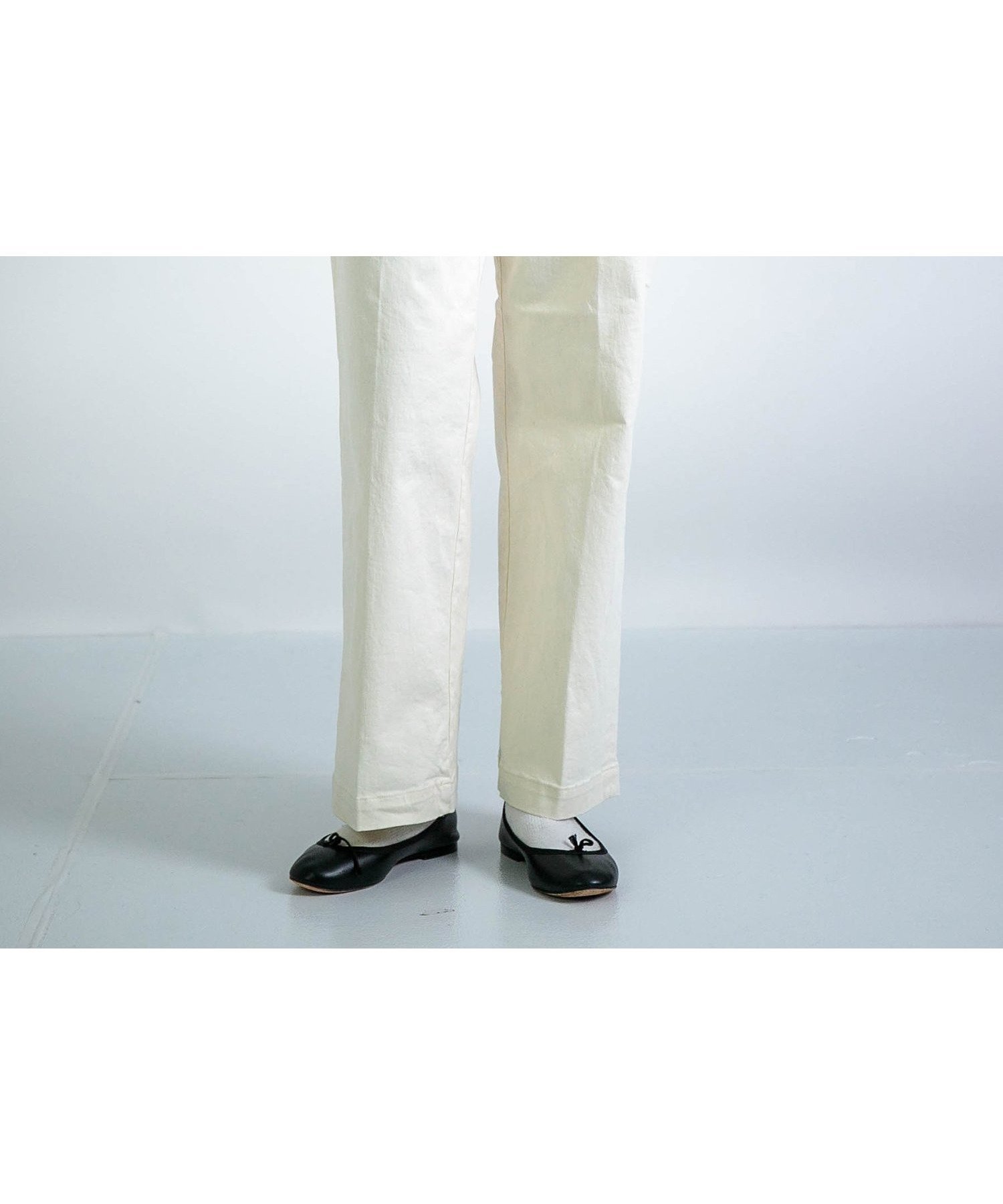 【ドミンゴ/DOMINGO】のロイカチノストレッチ ストレートトラウザー インテリア・キッズ・メンズ・レディースファッション・服の通販 founy(ファニー) 　ファッション　Fashion　レディースファッション　Fashion for Women　ストレッチ　Stretch, Stretchy Fabric　ストレート　Straight, Straight Cut　センター　Center, Center Line　フィット　Fit, Slim Fit　ワイド　Wide, Wide Fit　アイボリー|ID: prp329100004602012 ipo3291000000032720335