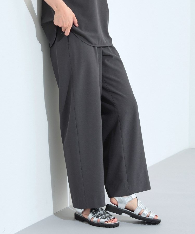 【インディヴィ/INDIVI】の【洗える/SETUP可能】エアリージャージ ワイドパンツ 人気、トレンドファッション・服の通販 founy(ファニー) 　ファッション　Fashion　レディースファッション　Fashion for Women　セットアップ　Matching Sets　レディースパンツ・ボトムス　Pants & Trousers / Bottoms　エアリー　Airy Texture　キャミソール　Camisole, Spaghetti Strap Top　ジョーゼット　Georgette, Semi-Sheer Fabric　ストレッチ　Stretch, Stretchy Fabric　セットアップ　Set-Up, Coordinated Outfit　ボトム　Bottoms, Lower Wear　ポケット　Pocket, Pocket Detail　ワイド　Wide, Wide Fit　ビジネス 仕事 通勤　Business / Work / Commuting　吸水　Absorbent, Quick-Dry　洗える　Machine Washable　 other-1|ID: prp329100004602023 ipo3291000000032720456