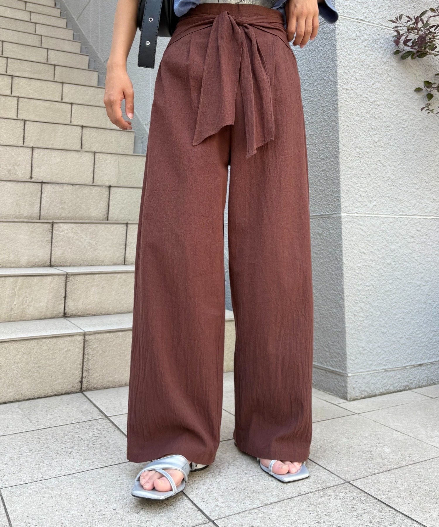 【チャオパニックティピー/CIAOPANIC TYPY】のリネンライクウエストマークリラックスパンツ インテリア・キッズ・メンズ・レディースファッション・服の通販 founy(ファニー) 　ファッション　Fashion　レディースファッション　Fashion for Women　パンツ　Pants & Trousers　ジャケット　Jacket, Outerwear　ノースリーブ　Sleeveless, No-Sleeve　リボン　Ribbon, Bow　リラックス　Relax, Relaxed Fit　おすすめ　Recommended / Our Picks　旅行　Travel　ブラウン|ID: prp329100004602076 ipo3291000000032720914