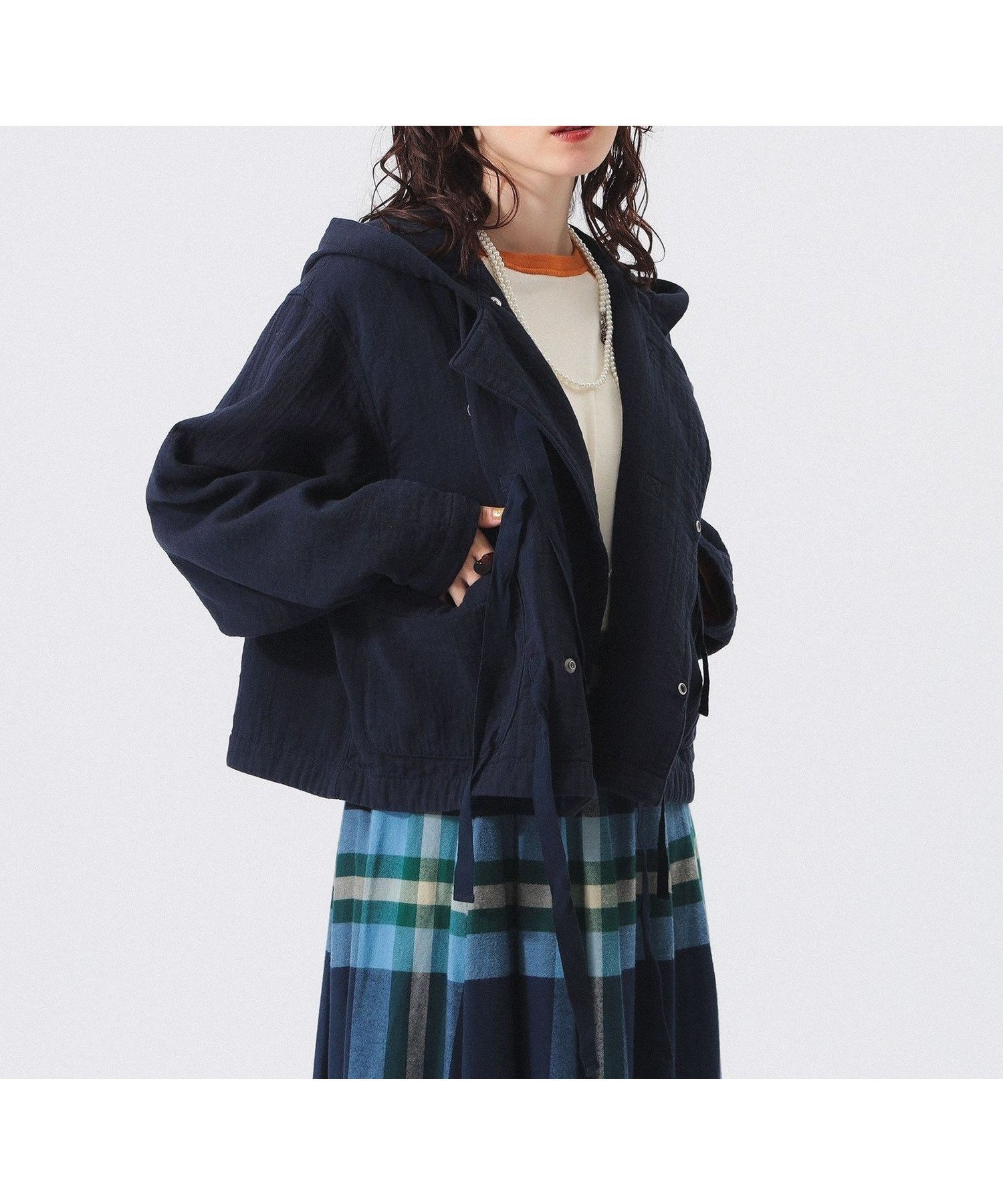 【ビームス ウイメン/BEAMS】のコットン ミリタリー フード ジャケット インテリア・キッズ・メンズ・レディースファッション・服の通販 founy(ファニー) 　ファッション　Fashion　レディースファッション　Fashion for Women　アウター　Coat / Outerwear Collection　レディースジャケット・軽アウター　Jackets　アシンメトリー　Asymmetrical Style　イタリア　Italy　インナー　Innerwear　ジャケット　Jacket, Outerwear　スウェット / スエット　Sweatshirt, Sweatwear　バランス　Balance, Style Balance　フィット　Fit, Slim Fit　羽織　Haori, Light Jacket　ミリタリー　Military, Army Style　ワイド　Wide, Wide Fit　D.NAVY|ID: prp329100004602105 ipo3291000000032721214