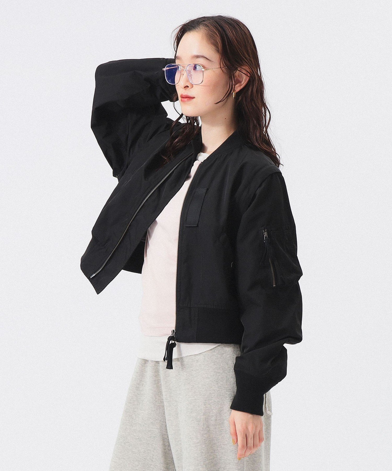 【ビームス ウイメン/BEAMS】のデタッチ スリーブ ミリタリー ブルゾン インテリア・キッズ・メンズ・レディースファッション・服の通販 founy(ファニー) 　ファッション　Fashion　レディースファッション　Fashion for Women　アウター　Coat / Outerwear Collection　ブルゾンジャケット・スポーティアウター　Blouson Jackets　コンパクト　Compact, Small Size　ジップ　Zip, Zipper　スウェット / スエット　Sweatshirt, Sweatwear　スリーブ　Sleeve, Long Sleeve / Short Sleeve　定番　Standard, Basic Item　長袖　Long Sleeve, Full Sleeve　フロント　Front, Front Design　ブルゾン　Blouson, Bomber Jacket　ベスト　Vest, Waistcoat　ミリタリー　Military, Army Style　メンズ　Men's, Menswear　ロング　Long, Long-Length　BLACK|ID: prp329100004602107 ipo3291000000032721225