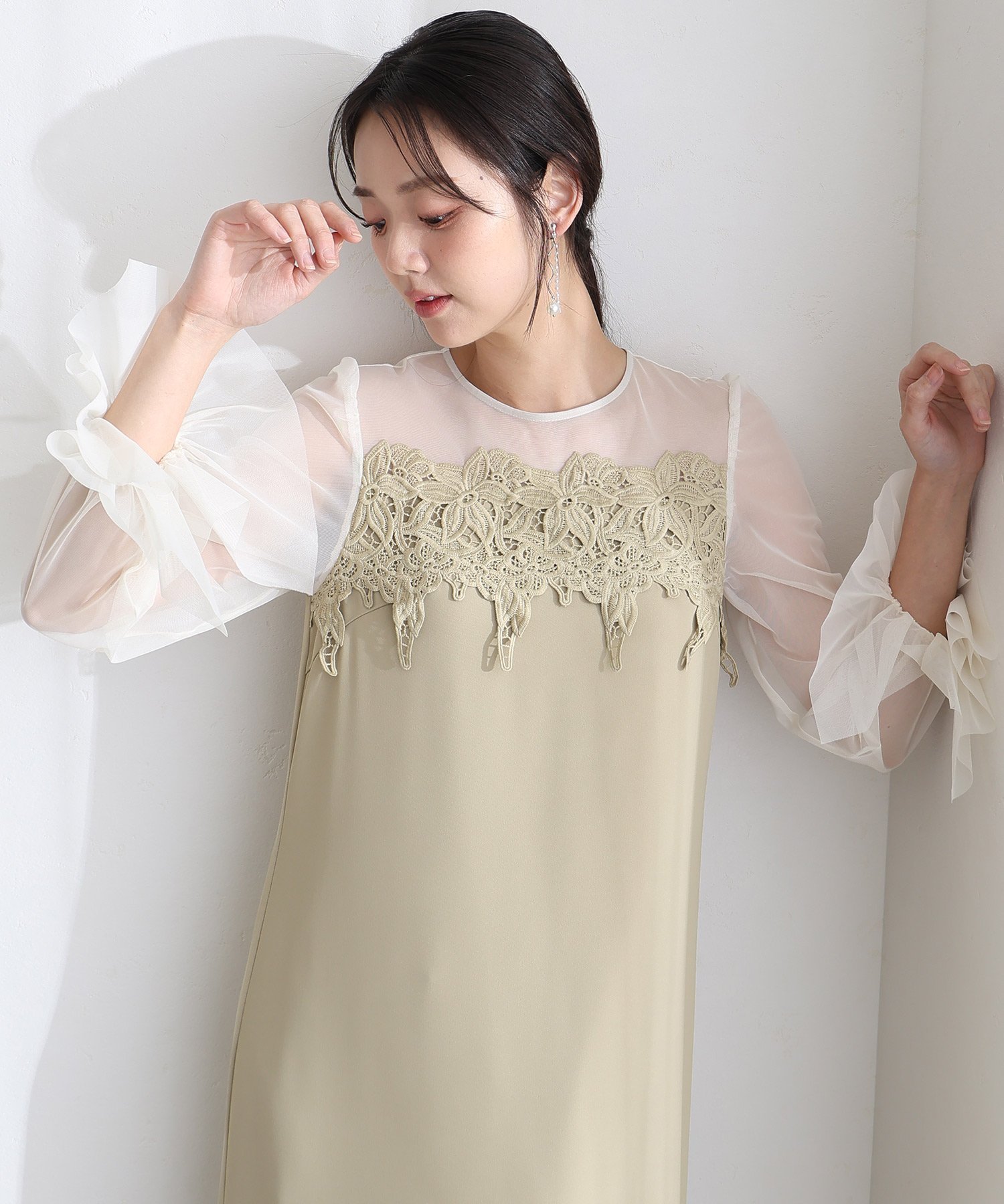 【プールヴー/PourVous】のケミカルレース変形ベルスリーブIライン結婚式オケージョンドレスパーティードレス 人気、トレンドファッション・服の通販 founy(ファニー) 　ファッション　Fashion　レディースファッション　Fashion for Women　ワンピース　Dresses　フォーマル・パーティードレス・結婚式用ドレス　Elegant & Casual Dresses　おすすめ　Recommended / Our Picks　エレガント 上品　Elegant　ケミカル　Chemical, Chemical Wash　スリーブ　Sleeve, Long Sleeve / Short Sleeve　セレモニー　Ceremony　チュール　Tulip, Tulip Motif　デコルテ　Décolleté, Neckline　ドレス　Dress, One-Piece　フェミニン　Feminine, Girly　レース　Lace, Lace Fabric　二次会　After Party　結婚式　Wedding　 other-1|ID: prp329100004602140 ipo3291000000032721606