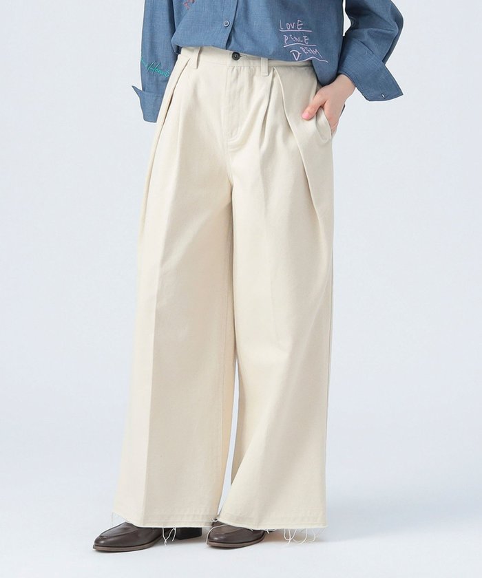 【ビームス ハート/BEAMS HEART】のフリンジ タック ワイドデニムパンツ インテリア・キッズ・メンズ・レディースファッション・服の通販 founy(ファニー) https://founy.com/ ファッション Fashion レディースファッション Fashion for Women パンツ Pants & Trousers デニムパンツ・ジーンズ・美脚デニム Denim Jeans & Pants クロップド Cropped, Short Length コンパクト Compact, Small Size サンダル Sandals, Summer Shoes ストレート Straight, Straight Cut センター Center, Center Line デニム Denim, Jeans Material フラット Flat, Flat Shoes フリンジ Fringe, Tassel フロント Front, Front Design ポケット Pocket, Pocket Detail ロング Long, Long-Length ワイド Wide, Wide Fit |ID: prp329100004602143 ipo3291000000032721615
