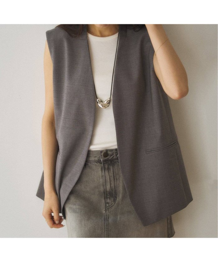 【プラージュ/Plage】の《一部カラー有楽町店・WEB限定追加》calla lily ジレ インテリア・キッズ・メンズ・レディースファッション・服の通販 founy(ファニー) https://founy.com/ ファッション Fashion レディースファッション Fashion for Women アウター Coat / Outerwear Collection トップス・カットソー Cut & Sew Tops ベスト&ジレ / 重ね着スタイル Vests & Gilets コンパクト Compact, Small Size ジャケット Jacket, Outerwear スラックス Slacks, Dress Pants タンク Tank Top, Sleeveless Top マニッシュ Mannish, Boyish 人気 Popular, Best Seller |ID: prp329100004602219 ipo3291000000032722207