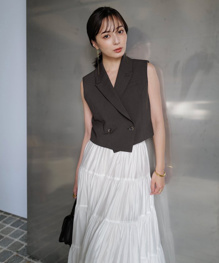 【アニュアンス/anuans】のテーラードジレトップス インテリア・キッズ・メンズ・レディースファッション・服の通販 founy(ファニー) https://founy.com/ ファッション Fashion レディースファッション Fashion for Women アウター Coat / Outerwear Collection トップス・カットソー Cut & Sew Tops ベスト&ジレ / 重ね着スタイル Vests & Gilets コンパクト Compact, Small Size セットアップ Set-Up, Coordinated Outfit ドレープ Drape, Draping Fabric |ID: prp329100004602325 ipo3291000000032724014