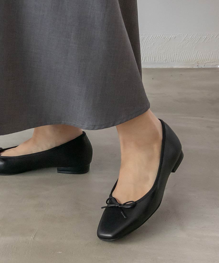 【ランダ/RANDA】のスクエアトゥバレエシューズ インテリア・キッズ・メンズ・レディースファッション・服の通販 founy(ファニー) 　ファッション　Fashion　レディースファッション　Fashion for Women　春　Spring　ギンガム　Gingham, Gingham Fabric　クッション　Cushion, Throw Pillow　クラシック　Classic, Timeless Style　シューズ　Shoes, Footwear　シルバー　Silver, Metallic Silver　シンプル　Simple, Minimal　チェック　Check, Plaid, Tartan　バレエ　Ballet, Ballet Style　フィット　Fit, Slim Fit　フォルム　Silhouette, Form　フラット　Flat, Flat Shoes　S/S・春夏　SS, Spring/Summer, Warm Season　夏　Summer　エレガント 上品　Elegant　BLACK|ID: prp329100004602383 ipo3291000000032725765