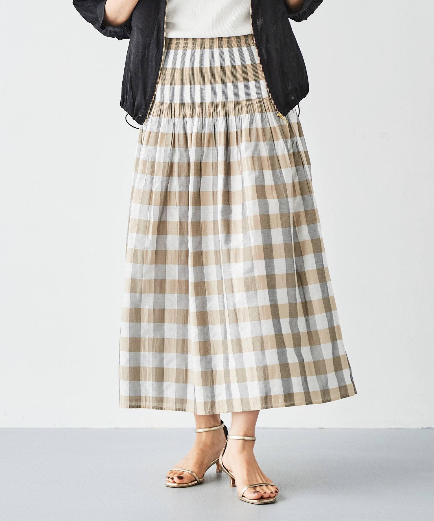【ルクールブラン/le.coeur blanc】のチェック×ストライプシャーリングスカート インテリア・キッズ・メンズ・レディースファッション・服の通販 founy(ファニー) 　ファッション　Fashion　レディースファッション　Fashion for Women　スカート　Skirts　おすすめ　Recommended / Our Picks　ギャザー　Gathered, Ruffled　シャーリング　Shirring, Ruched　ジャケット　Jacket, Outerwear　スウェット / スエット　Sweatshirt, Sweatwear　ストライプ　Stripe, Striped Pattern　ストレート　Straight, Straight Cut　チェック　Check, Plaid, Tartan　フェミニン　Feminine, Girly　リバーシブル　Reversible, Two-Sided　人気　Popular, Best Seller　ベージュ柄|ID: prp329100004602405 ipo3291000000032726109