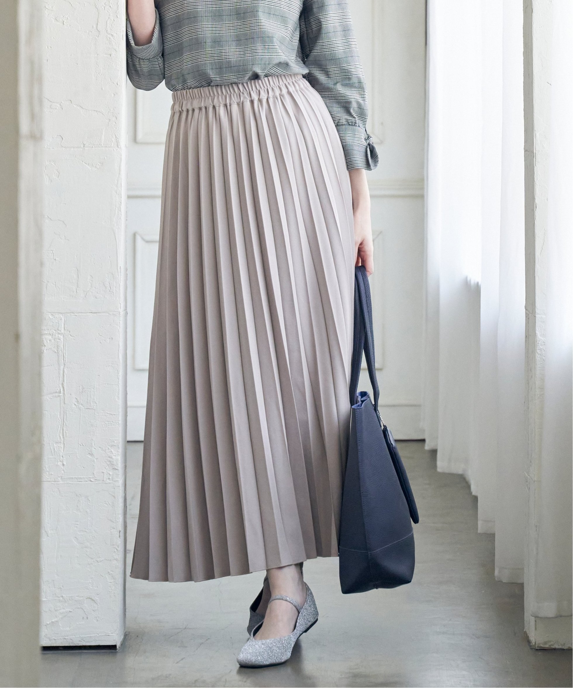 【イッカ/ikka】の【2WAY】リバーシブルスカート インテリア・キッズ・メンズ・レディースファッション・服の通販 founy(ファニー) 　ファッション　Fashion　レディースファッション　Fashion for Women　スカート　Skirts　おすすめ　Recommended / Our Picks　シアー　Sheer, See-Through　シンプル　Simple, Minimal　チェック　Check, Plaid, Tartan　チュール　Tulip, Tulip Motif　プリント　Print, Printed Pattern　プリーツ　Pleats, Pleated　ベーシック　Basic, Essential　リバーシブル　Reversible, Two-Sided　今季　This Season, Current Season　無地　Plain, Solid Color　ベージュ|ID: prp329100004602459 ipo3291000000032726820