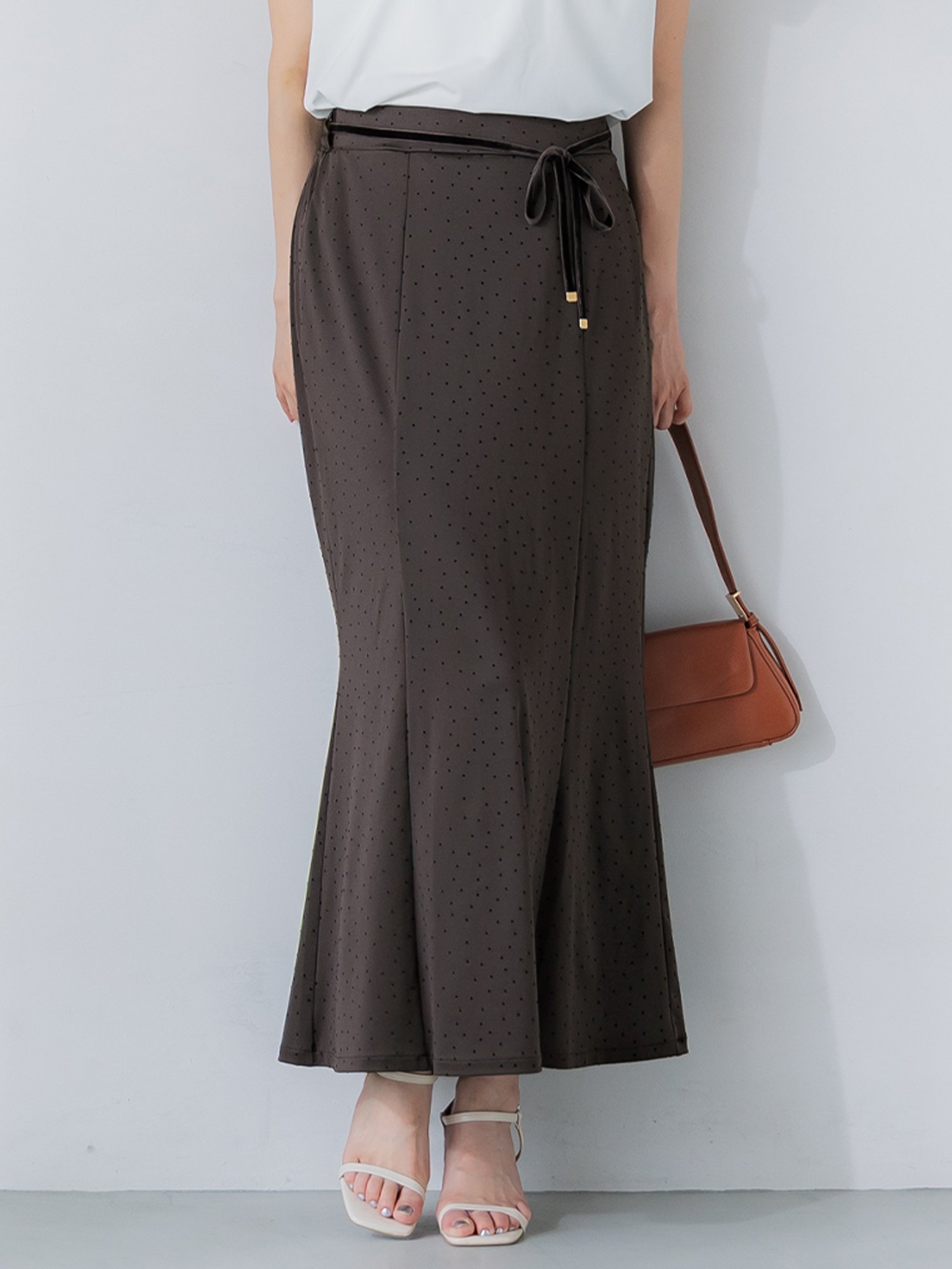 【コカ/COCA】のフロッキードットマーメイドスカート 人気、トレンドファッション・服の通販 founy(ファニー) 　ファッション　Fashion　レディースファッション　Fashion for Women　スカート　Skirts　クラシカル　Classical, Vintage-Inspired　シンプル　Simple, Minimal　ドット　Polka Dot, Dot Pattern　プリント　Print, Printed Pattern　ベロア　Velour, Soft Velvet　ポケット　Pocket, Pocket Detail　マーメイド　Mermaid, Fishtail Silhouette　リボン　Ribbon, Bow　エレガント 上品　Elegant　 other-1|ID: prp329100004602469 ipo3291000000032726905