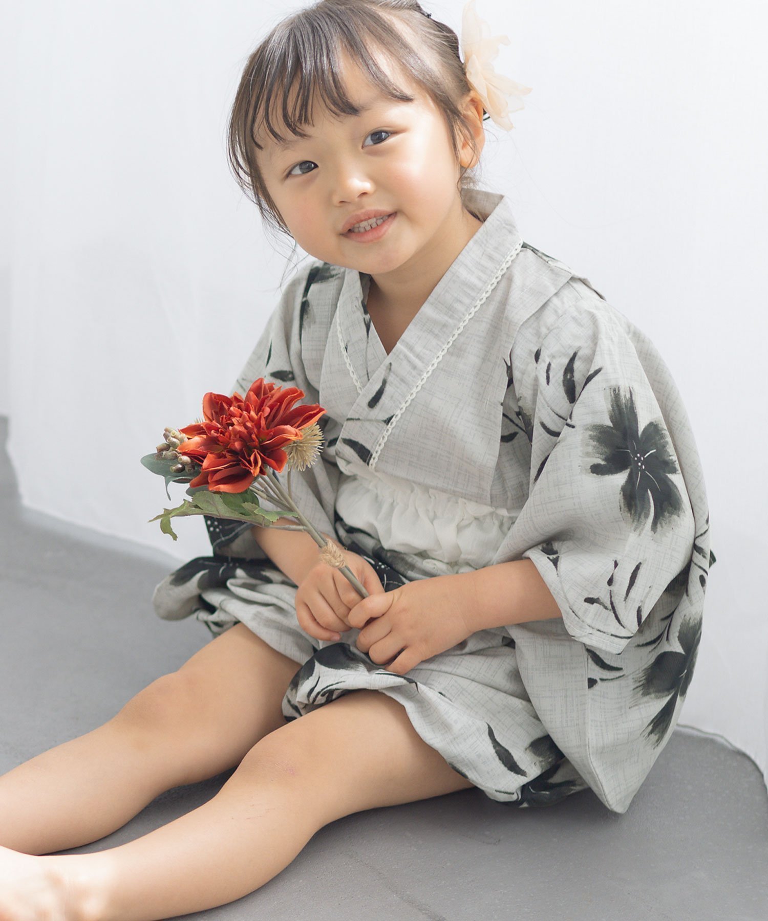 【その他のブランド/Other】の浴衣3点セット キッズ セパレート(上着+カボチャパンツ+帯) インテリア・キッズ・メンズ・レディースファッション・服の通販 founy(ファニー) 　ファッション　Fashion　キッズファッション　Fashion for Kids　ボトムス　Bottoms　おすすめ　Recommended / Our Picks　セパレート　Separate, Two-Piece　モダン　Modern, Contemporary　レース　Lace, Lace Fabric　夏　Summer　グレー系に黒×ホワイト|ID: prp329100004602487 ipo3291000000032727091