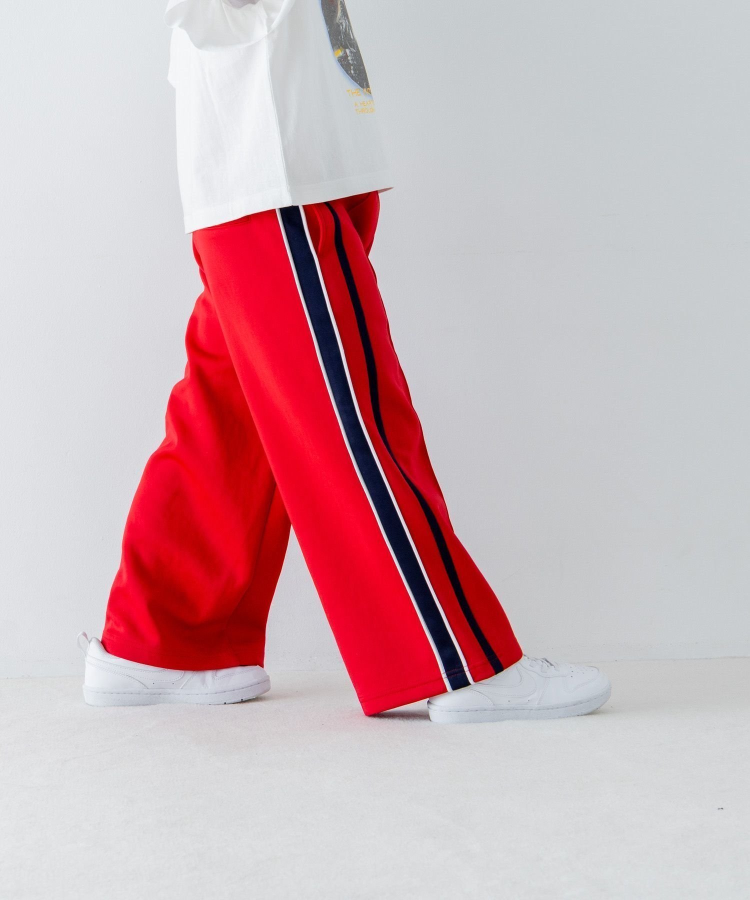 【ローリーズファーム/LOWRYS FARM / KIDS】のラインパンツ インテリア・キッズ・メンズ・レディースファッション・服の通販 founy(ファニー) 　ファッション　Fashion　キッズファッション　Fashion for Kids　ボトムス　Bottoms　ガーリー　Girly, Feminine Style　スウェット / スエット　Sweatshirt, Sweatwear　ワイド　Wide, Wide Fit　レッド|ID: prp329100004602604 ipo3291000000032729035