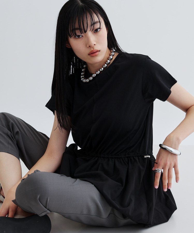 【インディヴィ/INDIVI】のスピンドルペプラムカットソー インテリア・キッズ・メンズ・レディースファッション・服の通販 founy(ファニー) 　ファッション　Fashion　レディースファッション　Fashion for Women　トップス・カットソー　Cut & Sew Tops　カットソー・ベーシックTシャツ　Cut-and-Sewn Tops / Stretch Tees & Basics　アクセサリー　Fashion Accessories　エレガント 上品　Elegant　シンプル　Simple, Minimal　ドローコード　Drawcord, Drawstring Cord　バランス　Balance, Style Balance　バルーン　Balloon, Balloon Silhouette　ブラック|ID: prp329100004602610 ipo3291000000032729107