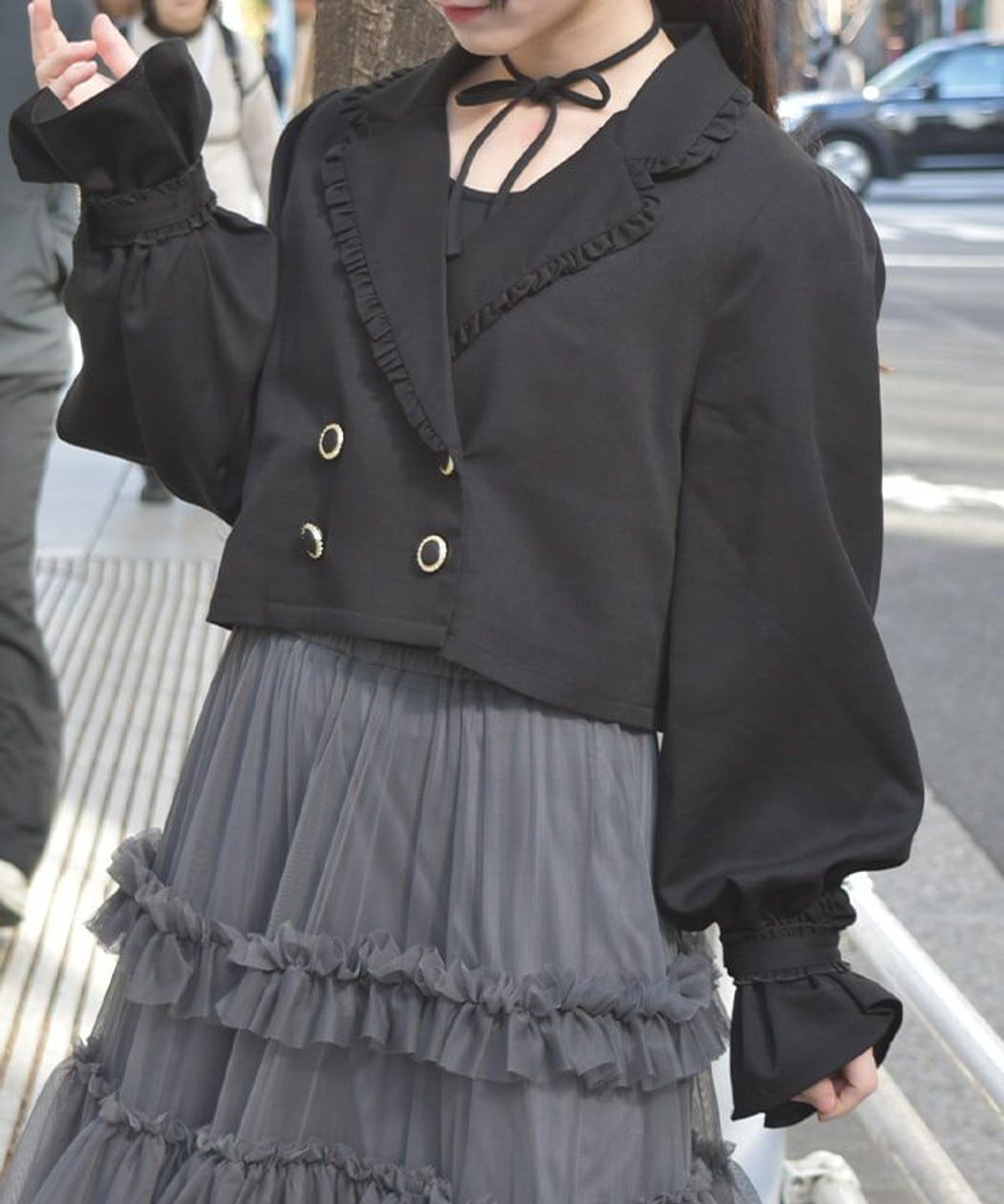 【アクシーズファム/axes femme】のプチフリルショートジャケット インテリア・キッズ・メンズ・レディースファッション・服の通販 founy(ファニー) 　ファッション　Fashion　レディースファッション　Fashion for Women　アウター　Coat / Outerwear Collection　レディースジャケット・軽アウター　Jackets　おすすめ　Recommended / Our Picks　ショート　Short, Short Length　ジャケット　Jacket, Outerwear　フェミニン　Feminine, Girly　フリル　Frill, Ruffle　春　Spring　黒|ID: prp329100004602984 ipo3291000000032734666