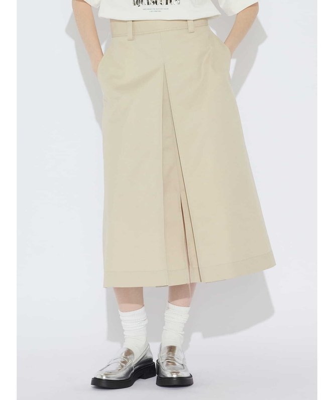 【アクアスキュータム/Aquascutum】のギャバジン トレンチスカート インテリア・キッズ・メンズ・レディースファッション・服の通販 founy(ファニー) 　ファッション　Fashion　レディースファッション　Fashion for Women　スカート　Skirts　コンパクト　Compact, Small Size　シャンブレー　Chambray, Denim-Like Fabric　スリット　Slit, Slit Detail　セットアップ　Set-Up, Coordinated Outfit　トレンチ　Trench, Trench Coat　フロント　Front, Front Design　おすすめ　Recommended / Our Picks　ホワイト|ID: prp329100004603134 ipo3291000000032737104