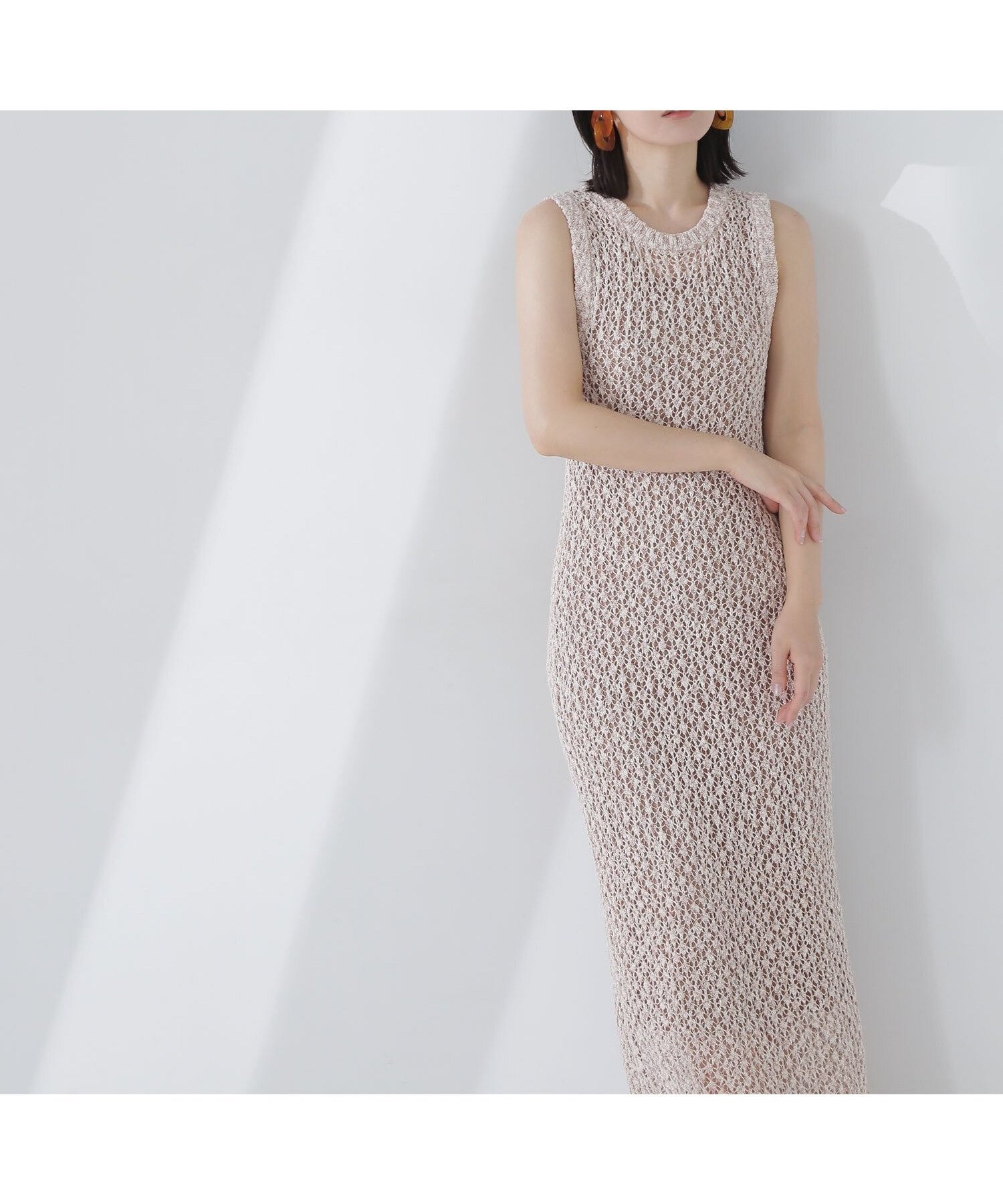 【ナチュラル ビューティー ベーシック/NATURAL BEAUTY BASIC】のメッシュナローニットワンピース インテリア・キッズ・メンズ・レディースファッション・服の通販 founy(ファニー) 　ファッション　Fashion　レディースファッション　Fashion for Women　ワンピース　Dresses　ニットワンピース　Knit Dresses　インナー　Innerwear　トレンド　Trend, Trending Now　モダン　Modern, Contemporary　モノトーン　Monotone, Black and White　透かし　Cut-Out, Lacework　ベージュミックス2|ID: prp329100004603163 ipo3291000000032737734