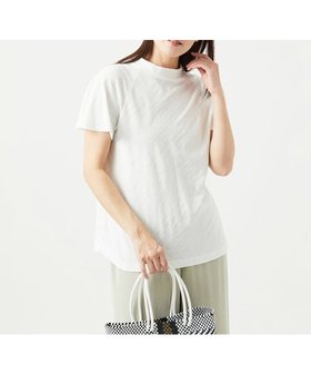 【ジャンニ ロ ジュディチェ/GIANNI LO GIUDICE】の洗える コットンジャガードカットソー 人気、トレンドファッション・服の通販 founy(ファニー) ファッション Fashion レディースファッション Fashion for Women トップス・カットソー Cut & Sew Tops カットソー・ベーシックTシャツ Cut-and-Sewn Tops / Stretch Tees & Basics インナー Innerwear 洗える Machine Washable カットソー Cut and Sewn Top 定番 Standard, Basic Item バイアス Bias, Diagonal Cut バランス Balance, Style Balance フェミニン Feminine, Girly ボトム Bottoms, Lower Wear ボトルネック Bottle Neck, Mock Neck おすすめ Recommended / Our Picks 夏 Summer エレガント 上品 Elegant |ID:prp329100004603251