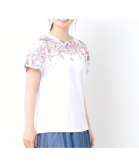 【ローラアシュレイ/LAURA ASHLEY】の【接触冷感/コットン100%】ローズモア柄 ラインTシャツ 人気、トレンドファッション・服の通販 founy(ファニー) ファッション Fashion レディースファッション Fashion for Women トップス・カットソー Cut & Sew Tops シャツ・ブラウス・オフィスカジュアル Elegant Blouses & Button-Ups ロングTシャツ・Tシャツ Longline T-Shirts & Tees おすすめ Recommended / Our Picks プリント Print, Printed Pattern 人気 Popular, Best Seller |ID:prp329100004603272