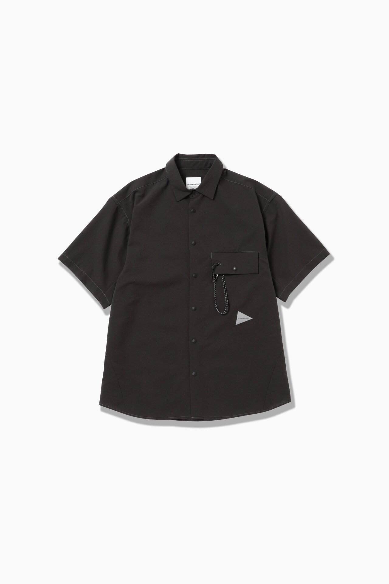 【アンドワンダー/and wander】のdry breathable SS shirt インテリア・キッズ・メンズ・レディースファッション・服の通販 founy(ファニー) 　ファッション　Fashion　レディースファッション　Fashion for Women　トップス・カットソー　Cut & Sew Tops　シャツ・ブラウス・オフィスカジュアル　Elegant Blouses & Button-Ups　ストレッチ　Stretch, Stretchy Fabric　ポケット　Pocket, Pocket Detail　charcoal2|ID: prp329100004603363 ipo3291000000033046848