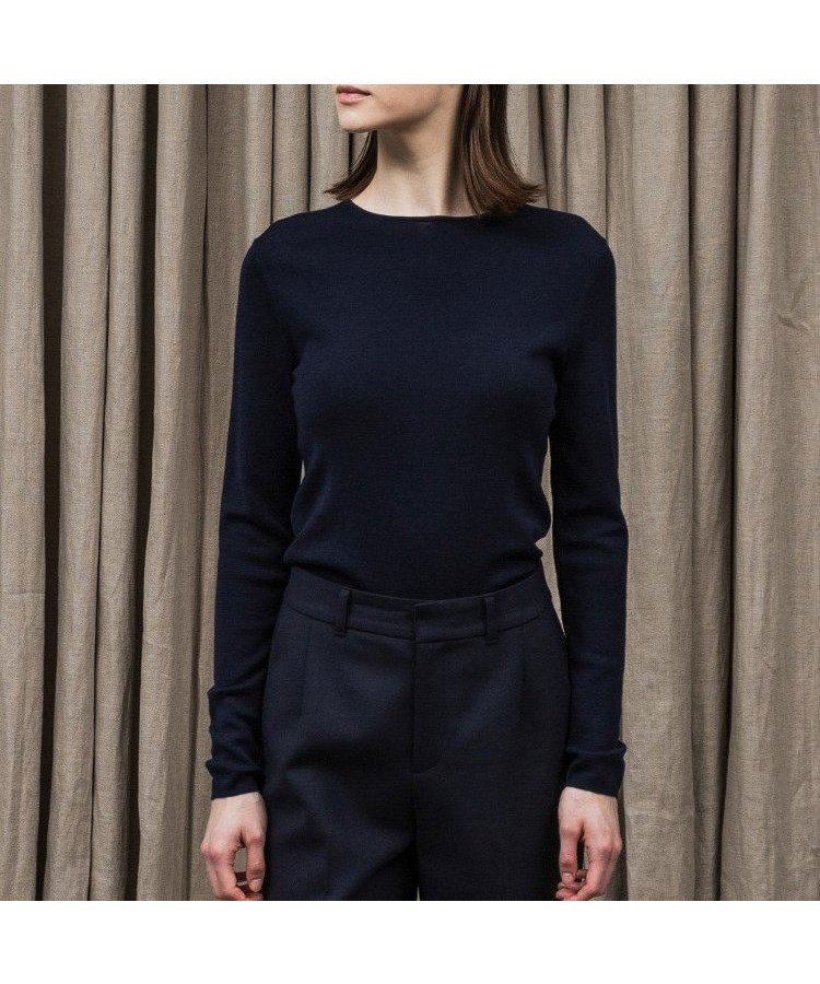 【アンタイトル/UNTITLED】のミレニアムウールニット インテリア・キッズ・メンズ・レディースファッション・服の通販 founy(ファニー) 　ファッション　Fashion　レディースファッション　Fashion for Women　トップス・カットソー　Cut & Sew Tops　ニット　Knit Tops & Sweaters　イタリア　Italy　トレンド　Trend, Trending Now　ベーシック　Basic, Essential　エレガント 上品　Elegant　ネイビー|ID: prp329100004603405 ipo3291000000032743916