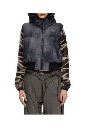 【ディーゼル/DIESEL】のレディース ダウンベスト フーディー 人気、トレンドファッション・服の通販 founy(ファニー) ファッション Fashion レディースファッション Fashion for Women アウター Coat / Outerwear Collection トップス・カットソー Cut & Sew Tops ベスト&ジレ / 重ね着スタイル Vests & Gilets シンプル Simple, Minimal ダウン Down, Puffer ドローストリング Drawstring, Pull Cord フィット Fit, Slim Fit フロント Front, Front Design ベスト Vest, Waistcoat ポケット Pocket, Pocket Detail ランダム Random, Irregular リアル Real, Realistic |ID:prp329100004603450