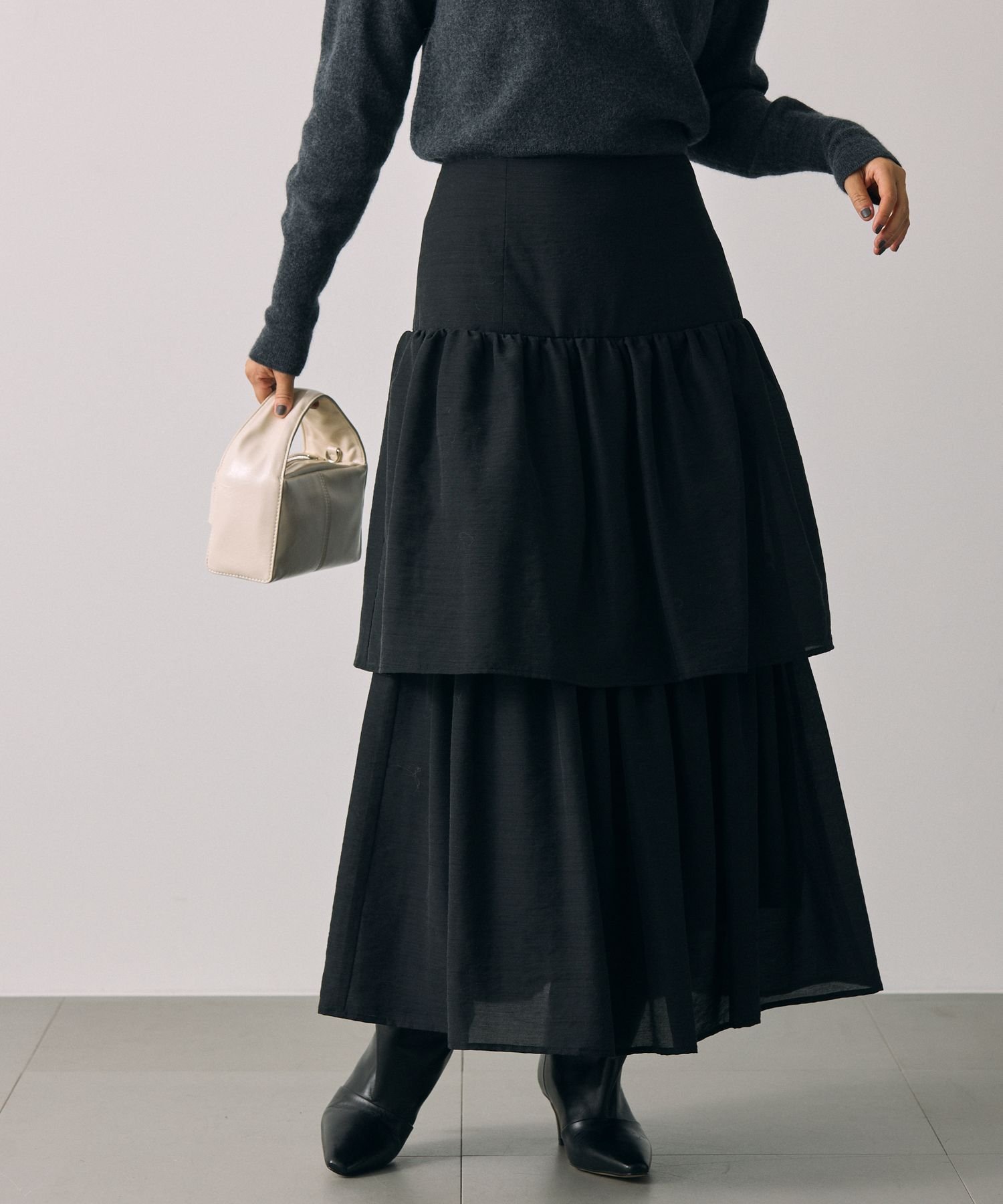 【バビロン/BABYLONE / KIDS】のボリュームティアードスカート インテリア・キッズ・メンズ・レディースファッション・服の通販 founy(ファニー) 　ファッション　Fashion　キッズファッション　Fashion for Kids　2024年　2024　2024-2025秋冬・A/W　Autumn/Winter 2024–25 AW24–25　シャーリング　Shirring, Ruched　バランス　Balance, Style Balance　フリル　Frill, Ruffle　再入荷　Restock / Back in Stock　ブラック19|ID: prp329100004603733 ipo3291000000032750575