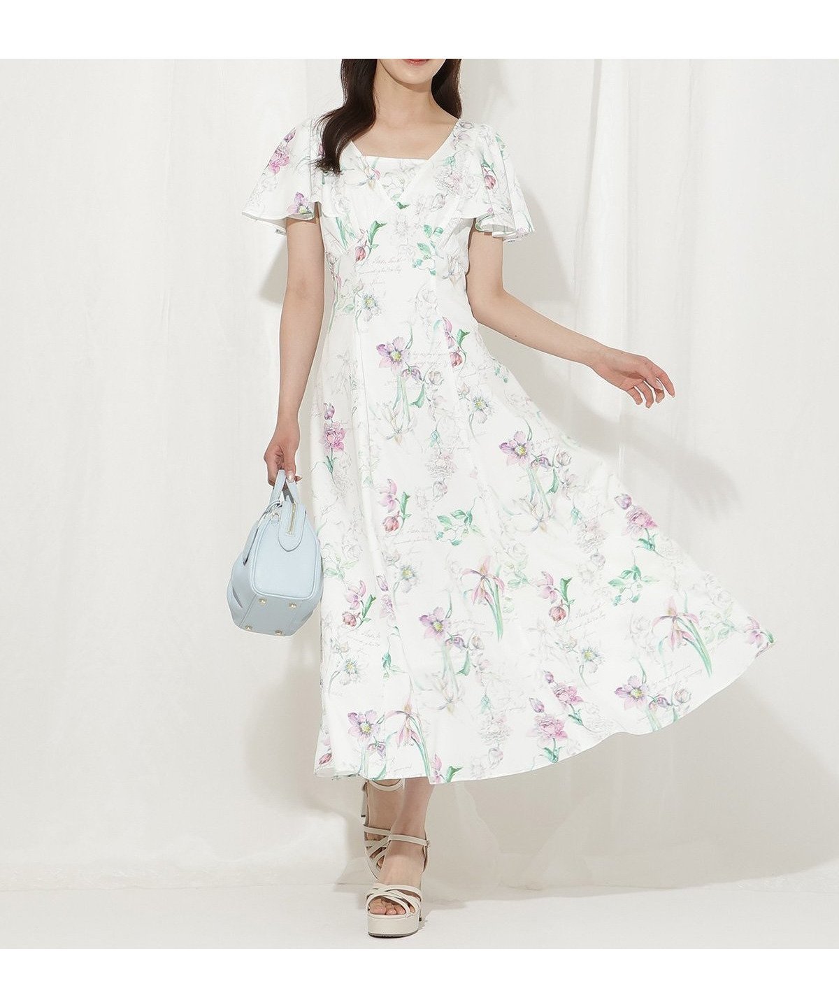 【ウィルセレクション/WILLSELECTION】の【5/15(thu)10時発売】ボタニカルフラワーフレアスリーブワンピース インテリア・キッズ・メンズ・レディースファッション・服の通販 founy(ファニー) 　ファッション　Fashion　レディースファッション　Fashion for Women　ワンピース　Dresses　エレガント 上品　Elegant　デコルテ　Décolleté, Neckline　フェミニン　Feminine, Girly　フラワー　Flower, Floral　フレア　Flare, Flared　プリント　Print, Printed Pattern　レース　Lace, Lace Fabric　おすすめ　Recommended / Our Picks　旅行　Travel　白系花柄|ID: prp329100004603769 ipo3291000000032751190