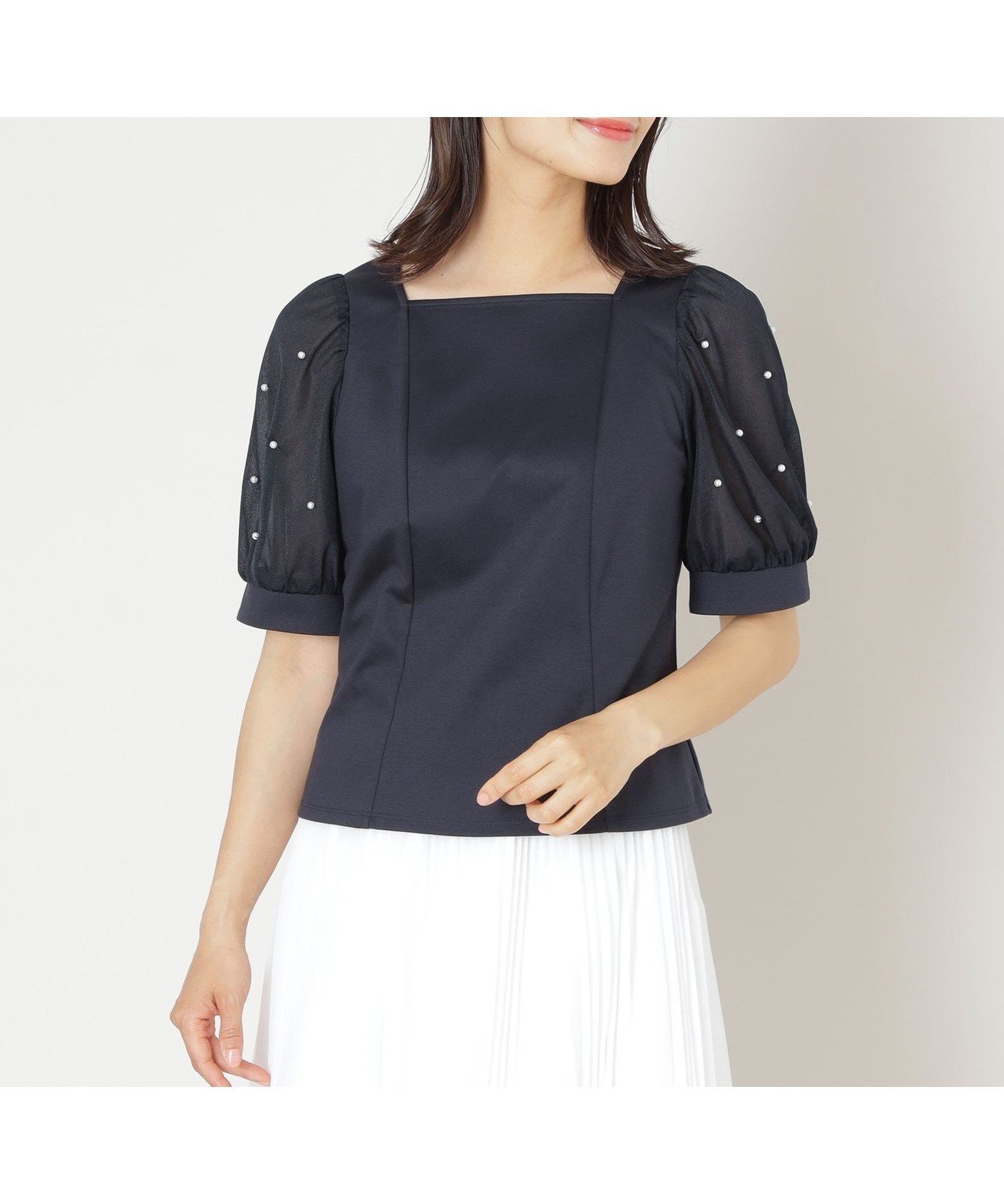 【トゥー ビー シック/TO BE CHIC】のドットパールスリーブ カットソー 人気、トレンドファッション・服の通販 founy(ファニー) 　ファッション　Fashion　レディースファッション　Fashion for Women　トップス・カットソー　Cut & Sew Tops　カットソー・ベーシックTシャツ　Cut-and-Sewn Tops / Stretch Tees & Basics　エレガント 上品　Elegant　カットソー　Cut and Sewn Top　カフス　Cuff Design　シルケット　Silket, Silky Cotton　ドット　Polka Dot, Dot Pattern　ドレープ　Drape, Draping Fabric　ファブリック　Fabric, Textile　 other-1|ID: prp329100004603839 ipo3291000000032752174