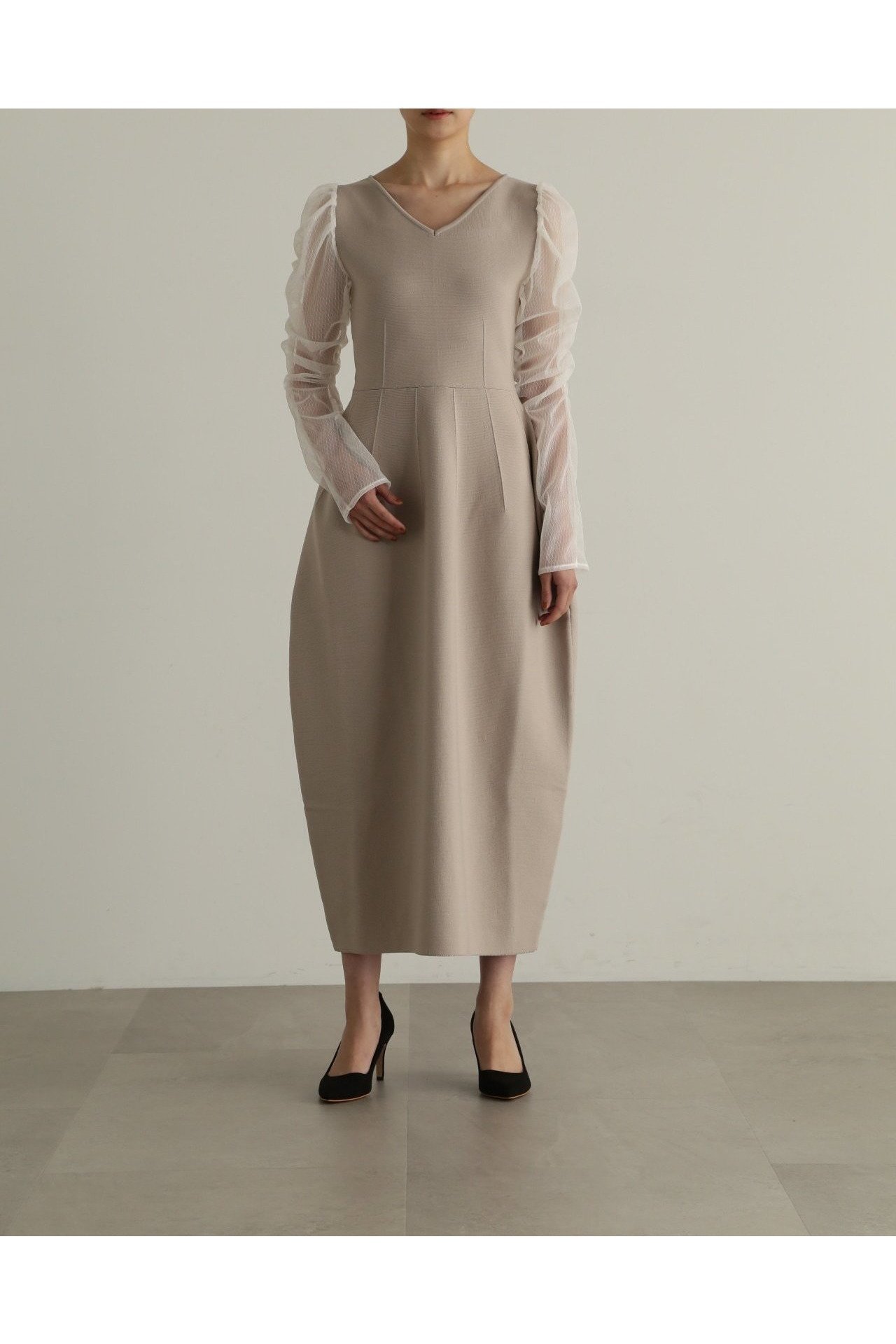【ジルスチュアート/JILL STUART】のチュールドッキングニットドレス インテリア・キッズ・メンズ・レディースファッション・服の通販 founy(ファニー) 　ファッション　Fashion　レディースファッション　Fashion for Women　トップス・カットソー　Cut & Sew Tops　ニット　Knit Tops & Sweaters　ワンピース　Dresses　フォーマル・パーティードレス・結婚式用ドレス　Elegant & Casual Dresses　スリーブ　Sleeve, Long Sleeve / Short Sleeve　チュール　Tulip, Tulip Motif　ドッキング　Docking, Mixed Material　ドレス　Dress, One-Piece　ベージュ|ID: prp329100004603901 ipo3291000000032752990