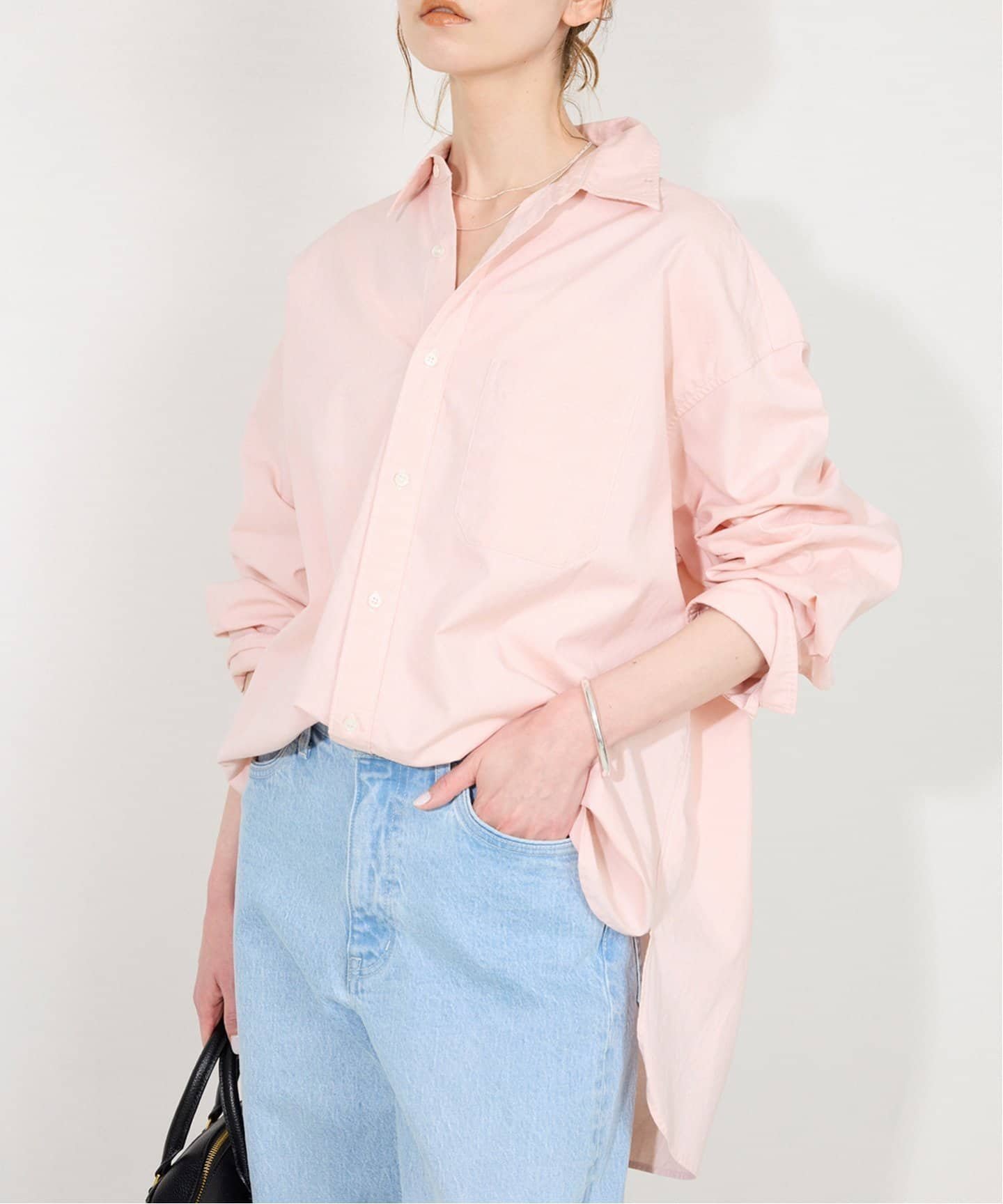 【スローブ イエナ/SLOBE IENA】の《一部店舗・WEB限定カラーあり/追加》ファインOXオーバーロングシャツ インテリア・キッズ・メンズ・レディースファッション・服の通販 founy(ファニー) 　ファッション　Fashion　レディースファッション　Fashion for Women　トップス・カットソー　Cut & Sew Tops　シャツ・ブラウス・オフィスカジュアル　Elegant Blouses & Button-Ups　2025年　2025　2025春夏・S/S　Spring/Summer 2025 SS25　ピンク B|ID: prp329100004604009 ipo3291000000033337778