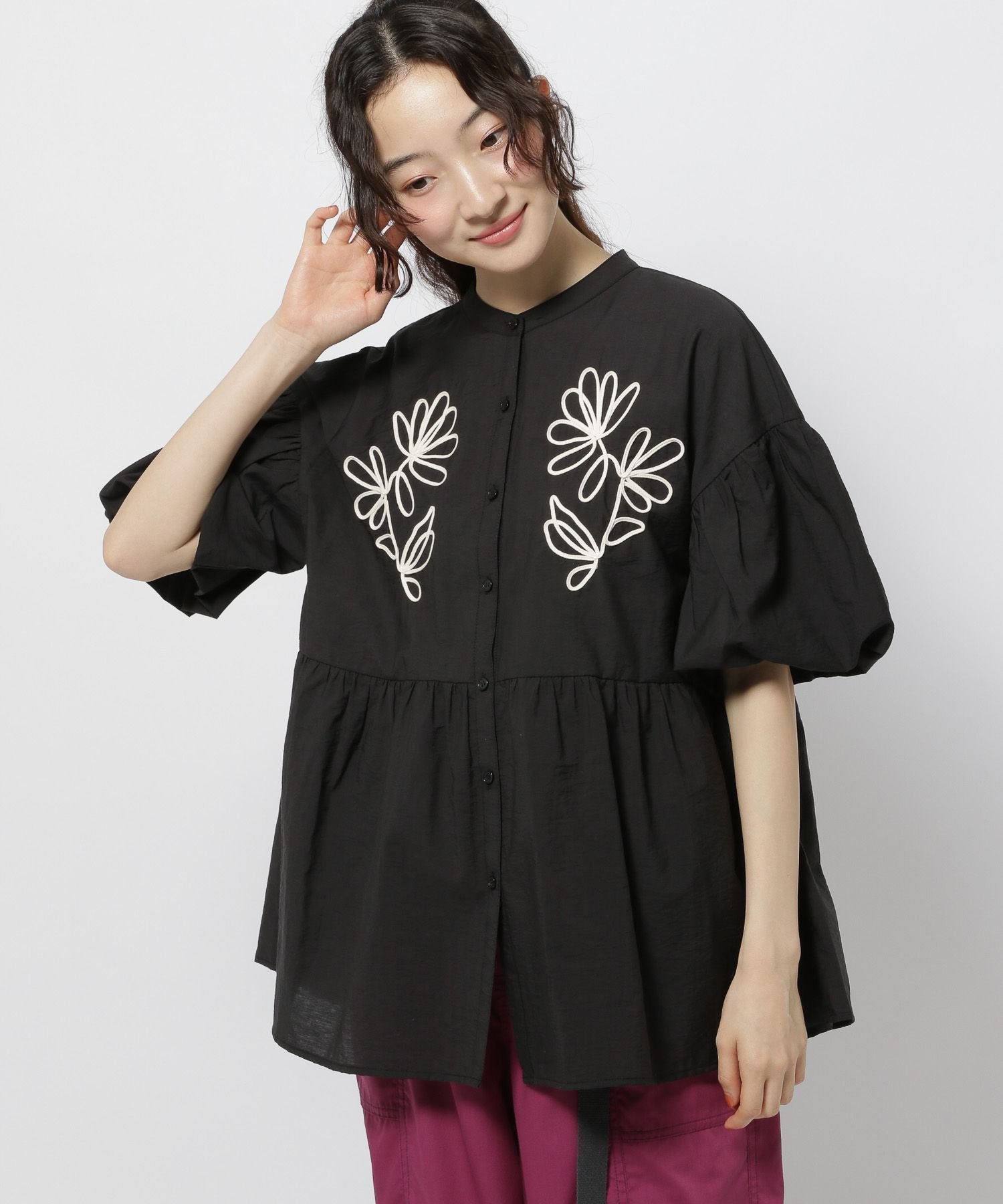 【ニコアンド/niko and】のふんわりコード刺繍ブラウス インテリア・キッズ・メンズ・レディースファッション・服の通販 founy(ファニー) 　ファッション　Fashion　レディースファッション　Fashion for Women　トップス・カットソー　Cut & Sew Tops　シャツ・ブラウス・オフィスカジュアル　Elegant Blouses & Button-Ups　おすすめ　Recommended / Our Picks　ショート　Short, Short Length　デニム　Denim, Jeans Material　フレア　Flare, Flared　リラックス　Relax, Relaxed Fit　ヴィンテージ　Vintage Style　エレガント 上品　Elegant　夏　Summer　ブラック|ID: prp329100004604023 ipo3291000000032754984