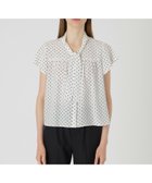 【ブルーレーベル クレストブリッジ/BLUE LABEL CRESTBRIDGE】のドットプリントブラウス 人気、トレンドファッション・服の通販 founy(ファニー) ファッション Fashion レディースファッション Fashion for Women トップス・カットソー Cut & Sew Tops シャツ・ブラウス・オフィスカジュアル Elegant Blouses & Button-Ups おすすめ Recommended / Our Picks スリーブ Sleeve, Long Sleeve / Short Sleeve デニム Denim, Jeans Material ドット Polka Dot, Dot Pattern フリル Frill, Ruffle プリント Print, Printed Pattern ボトム Bottoms, Lower Wear エレガント 上品 Elegant 無地 Plain, Solid Color thumbnail ホワイト|ID: prp329100004604216 ipo3291000000032759145