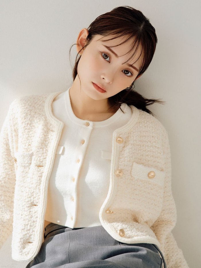 【スナイデル/SNIDEL】のツイードニットカーディガン インテリア・キッズ・メンズ・レディースファッション・服の通販 founy(ファニー) https://founy.com/ ファッション Fashion レディースファッション Fashion for Women トップス・カットソー Cut & Sew Tops ニット Knit Tops & Sweaters カーディガン・羽織り Layered Style Cardigans カットソー Cut and Sewn Top カーディガン Cardigan, Knitwear キャミソール Camisole, Spaghetti Strap Top シルバー Silver, Metallic Silver ジャケット Jacket, Outerwear ツイード Twill, Twill Weave フロント Front, Front Design ポケット Pocket, Pocket Detail メタル Metal, Metal Parts エレガント 上品 Elegant |ID: prp329100004604244 ipo3291000000032759694