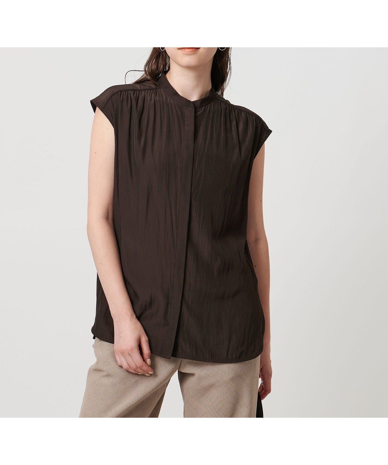 【ユナイテッドアローズ/UNITED ARROWS】のSpiree K/S フレンチスリーブブラウス - ウォッシャブル - インテリア・キッズ・メンズ・レディースファッション・服の通販 founy(ファニー) 　ファッション　Fashion　レディースファッション　Fashion for Women　トップス・カットソー　Cut & Sew Tops　シャツ・ブラウス・オフィスカジュアル　Elegant Blouses & Button-Ups　インナー　Innerwear　ウォッシャブル　Machine Washable　エアリー　Airy Texture　ギャザー　Gathered, Ruffled　ジャケット　Jacket, Outerwear　スリット　Slit, Slit Detail　マニッシュ　Mannish, Boyish　無地　Plain, Solid Color　ビジネス 仕事 通勤　Business / Work / Commuting　DK.BROWN|ID: prp329100004604618 ipo3291000000032766294