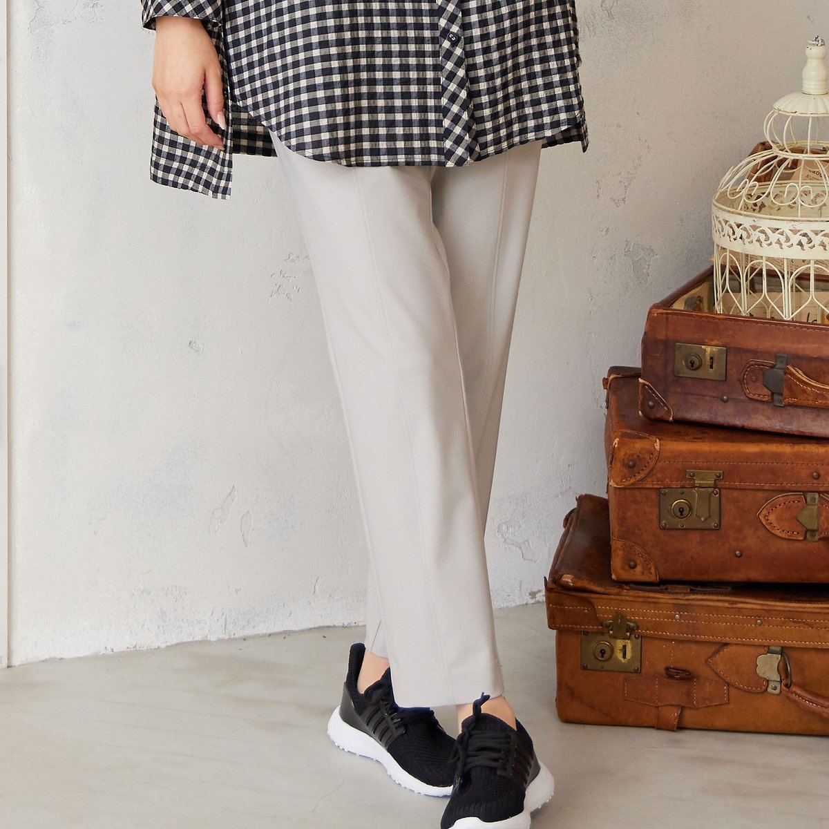 【ミゼール/MISSEL】のメリル オールゴムストレートパンツ インテリア・キッズ・メンズ・レディースファッション・服の通販 founy(ファニー) 　ファッション　Fashion　レディースファッション　Fashion for Women　パンツ　Pants & Trousers　エレガント 上品　Elegant　洗える　Machine Washable　ストレッチ　Stretch, Stretchy Fabric　ストレート　Straight, Straight Cut　チュニック　Tunic, Long Top　デニム　Denim, Jeans Material　定番　Standard, Basic Item　人気　Popular, Best Seller　フィット　Fit, Slim Fit　ポケット　Pocket, Pocket Detail　モノトーン　Monotone, Black and White　おすすめ　Recommended / Our Picks　ベージュ|ID: prp329100004604679 ipo3291000000032767790